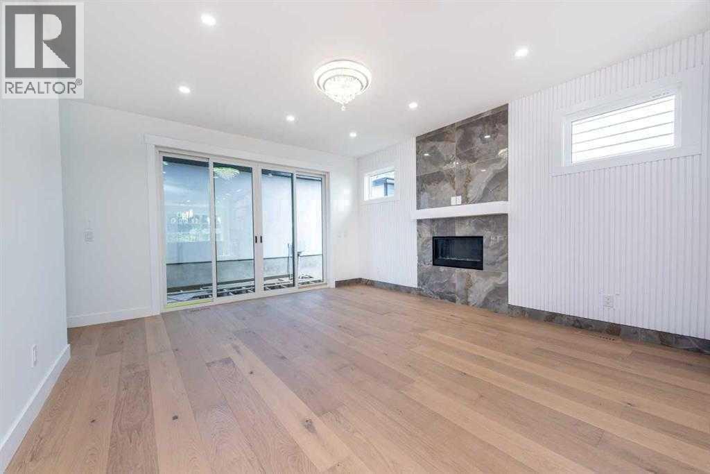 Single Family House for Sale in  Hartford Road NW Highwood Calgary 