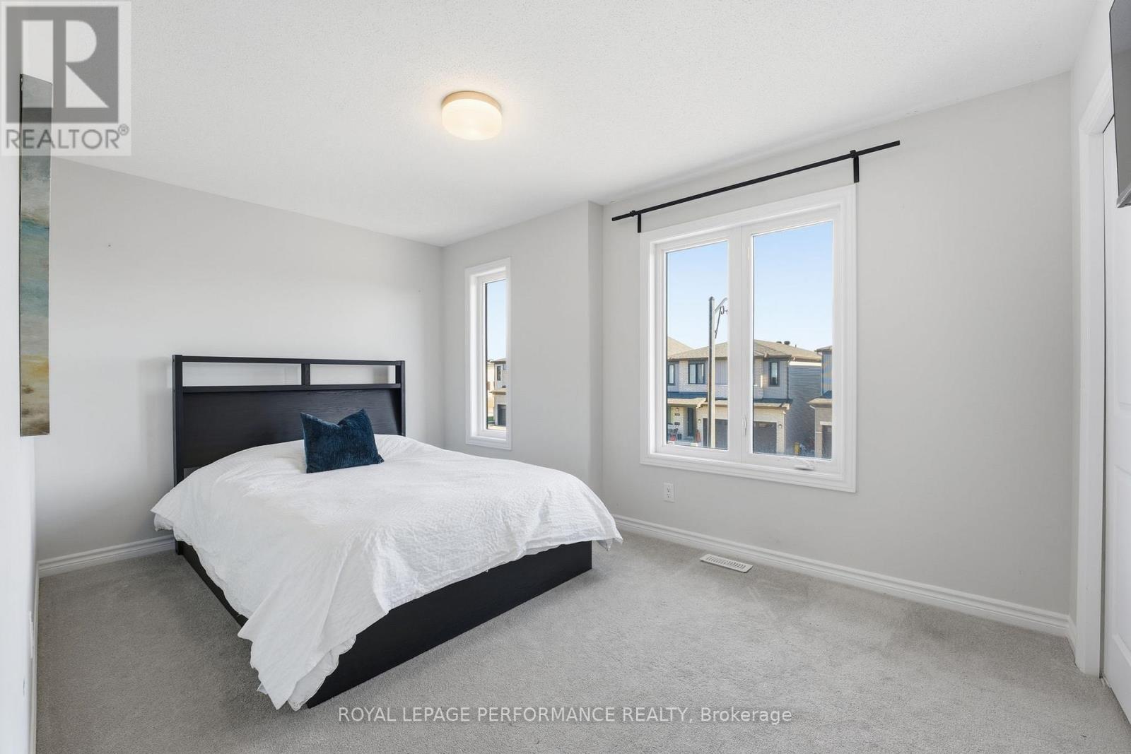 162 LUMEN PLACE — photo 33