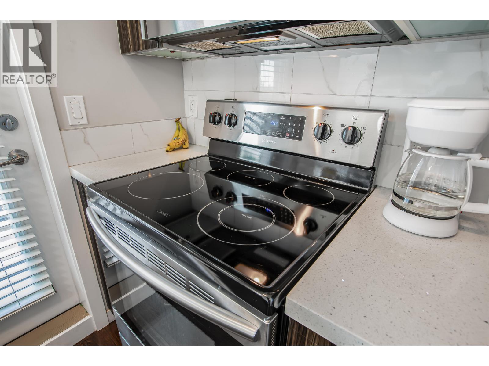 604 22318 LOUGHEED HIGHWAY, Maple Ridge