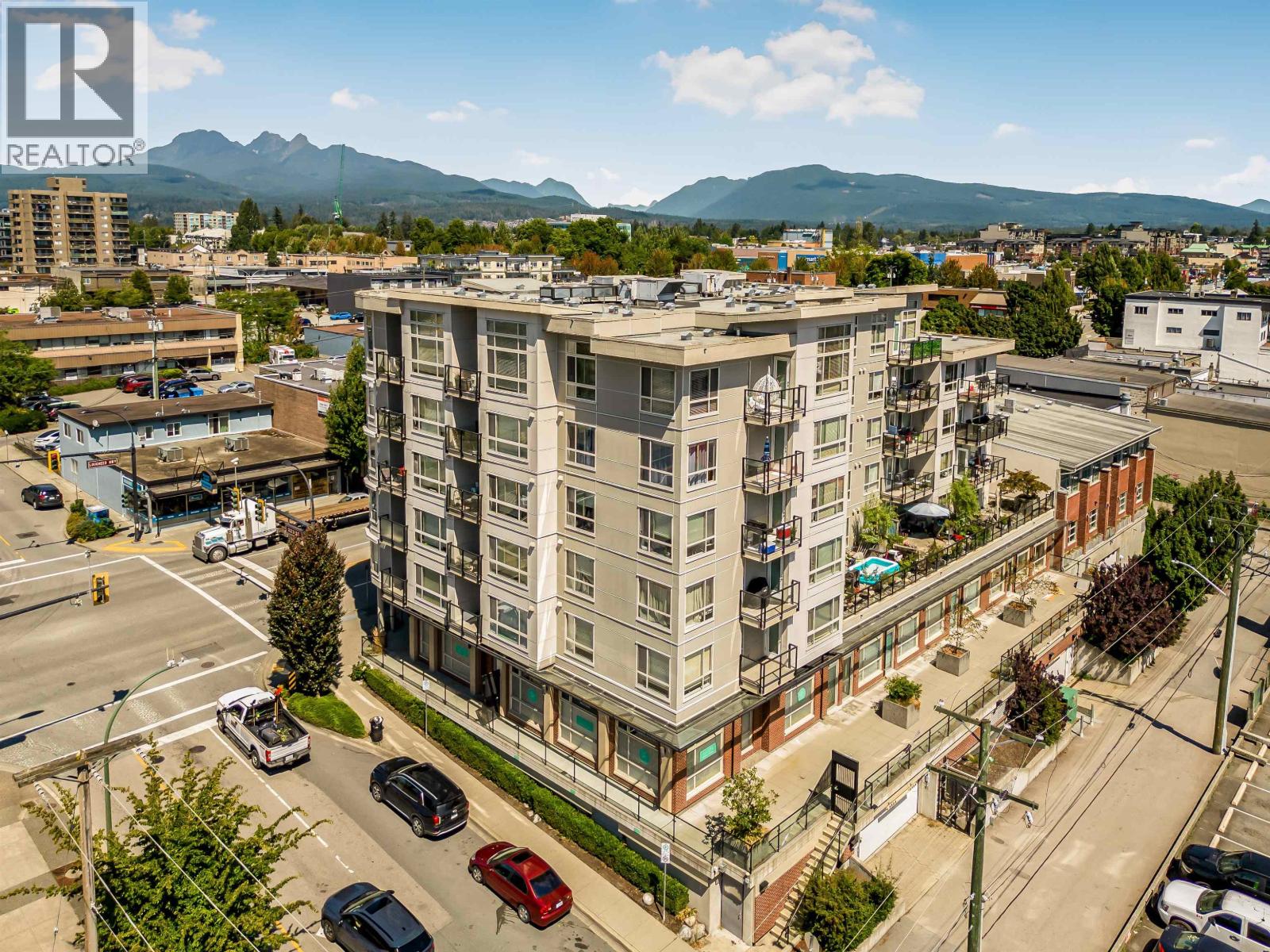 604 22318 LOUGHEED HIGHWAY, Maple Ridge