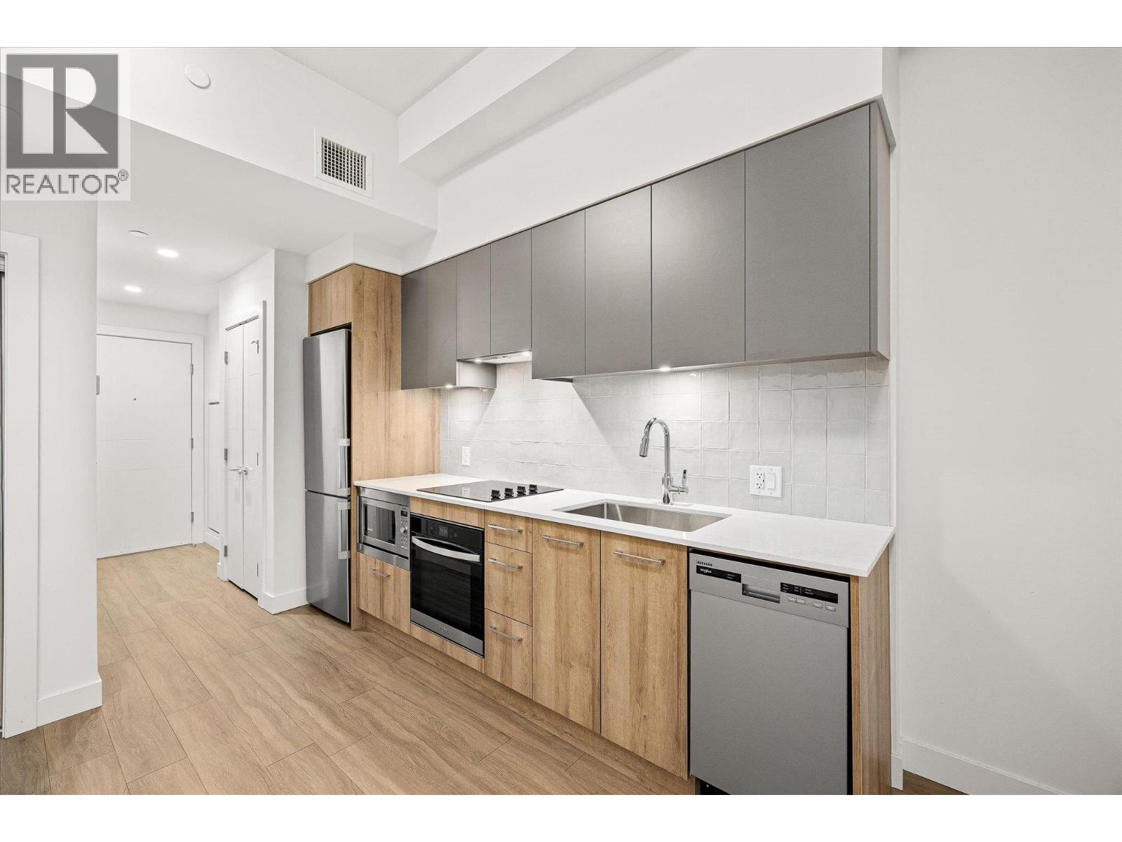 410 3699 Capozzi Road, Kelowna