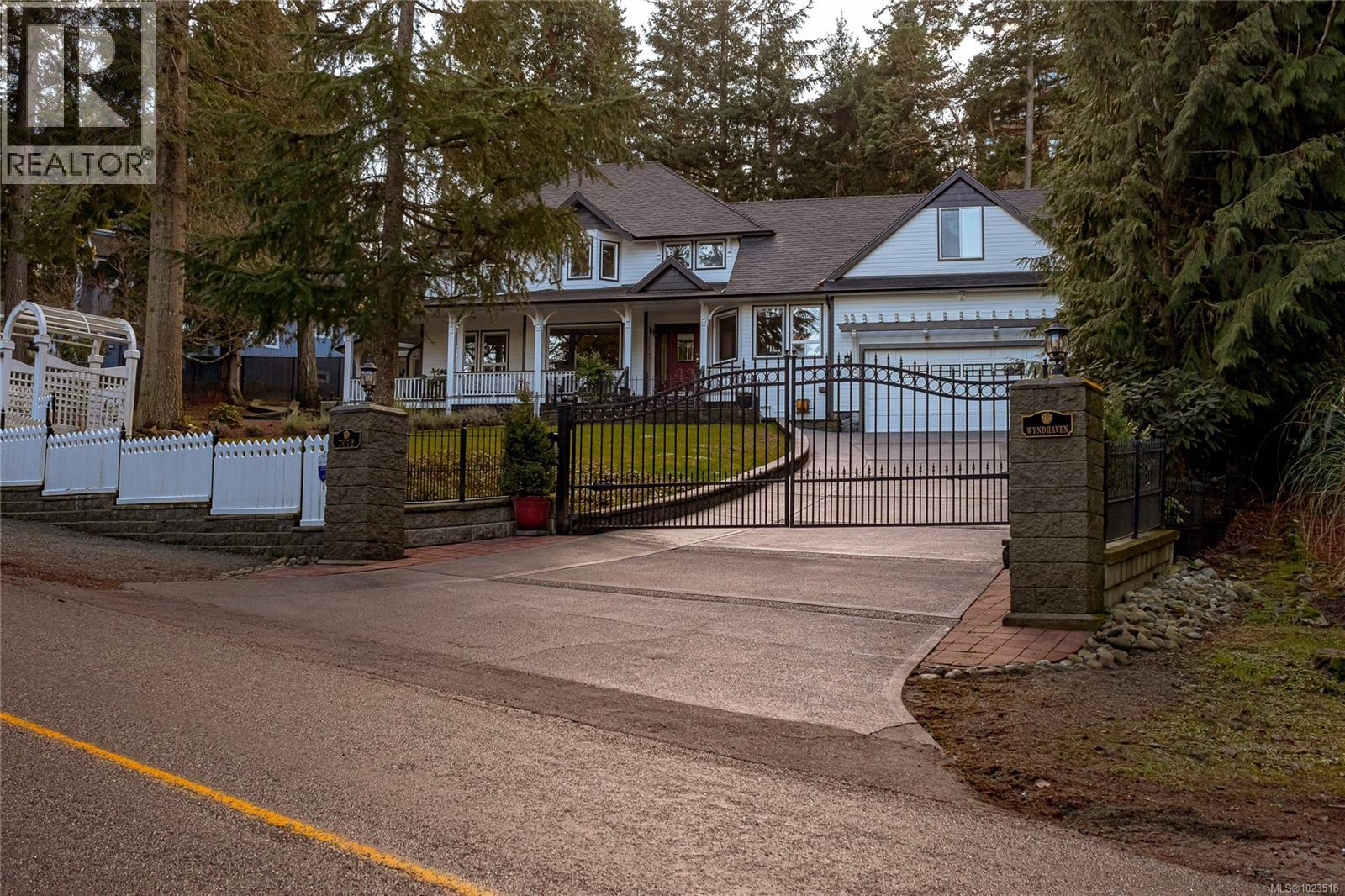 7072 Willis Point Rd, Central Saanich