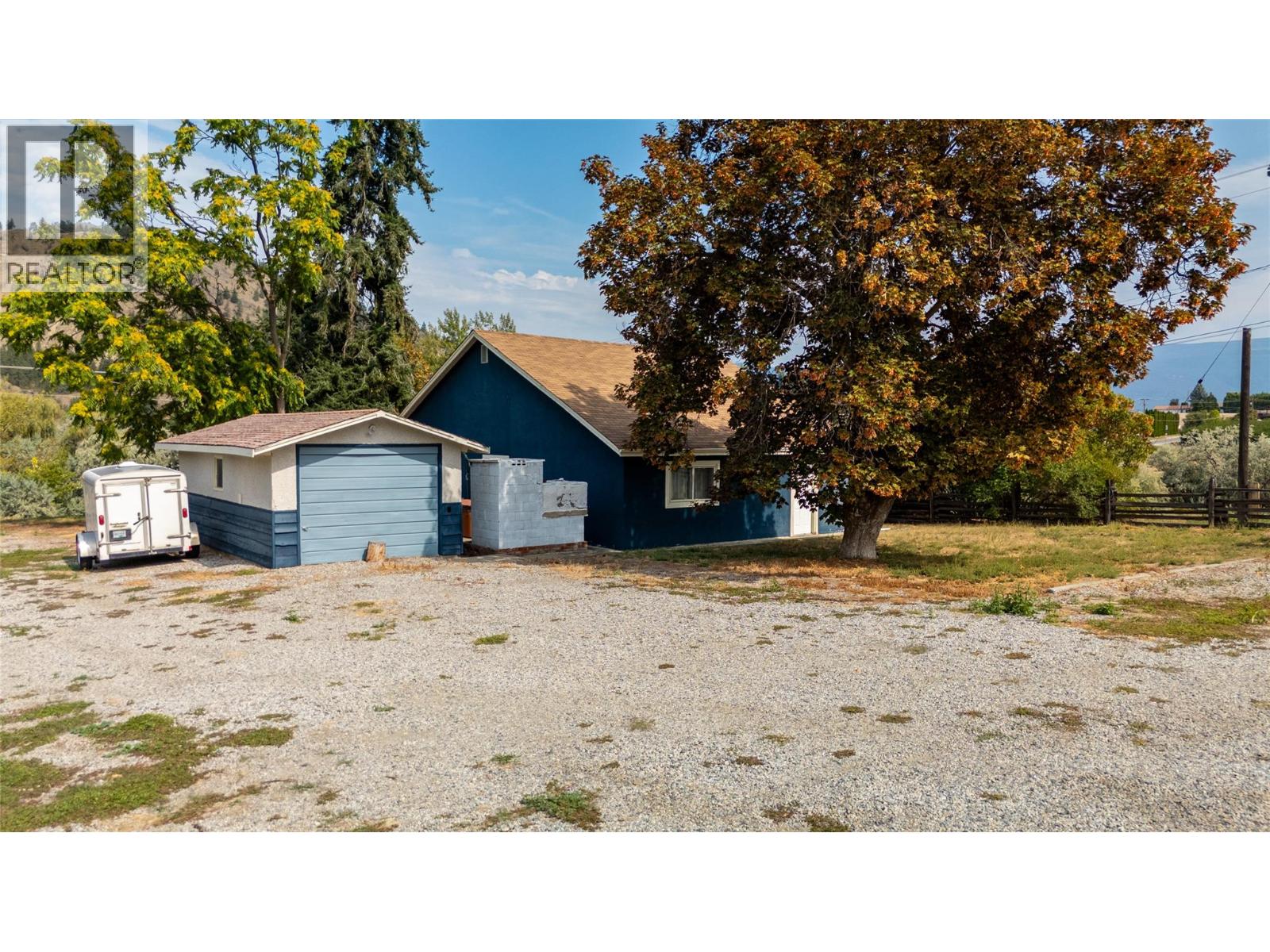 5214 Monro Avenue, Summerland