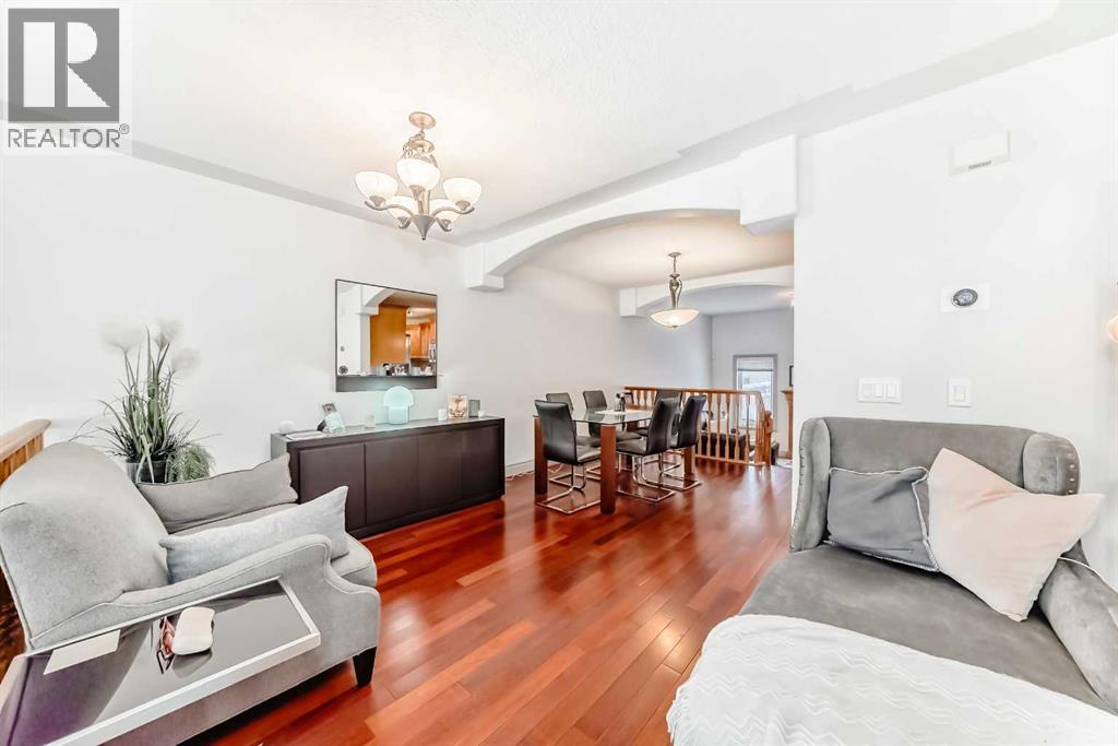 Single Family House for Sale in   Avenue NW Tuxedo Park Calgary 