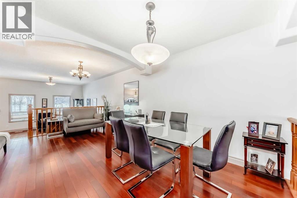 Single Family House for Sale in   Avenue NW Tuxedo Park Calgary 