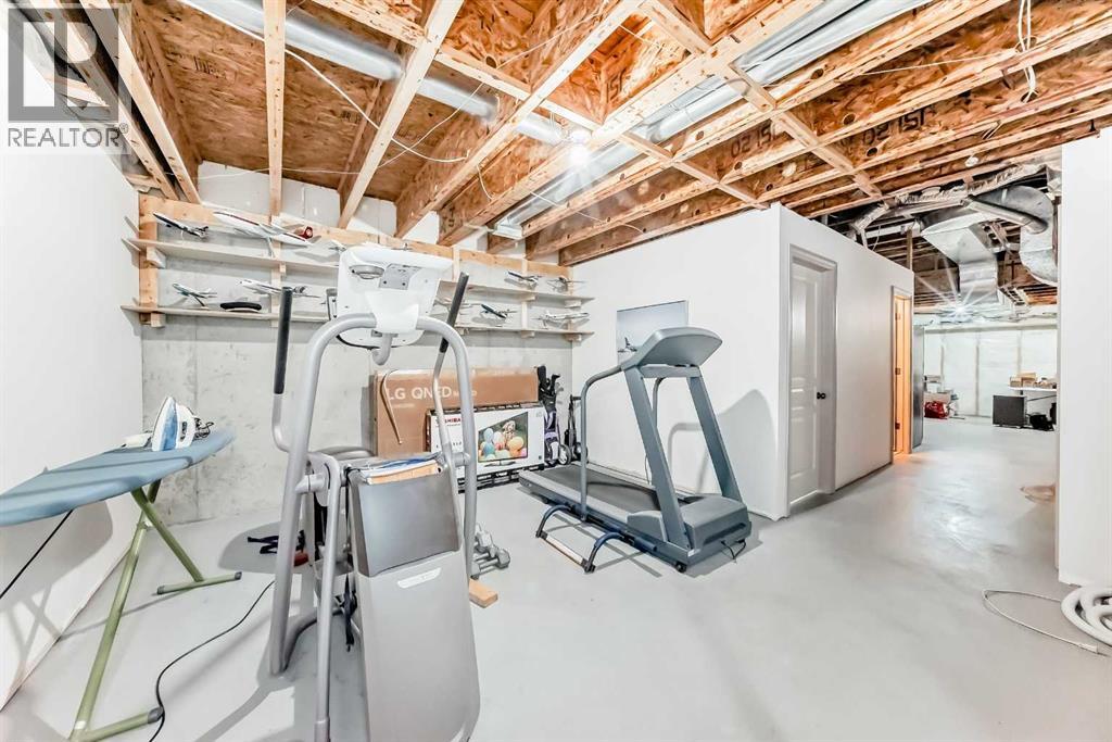 Single Family House for Sale in   Avenue NW Tuxedo Park Calgary 