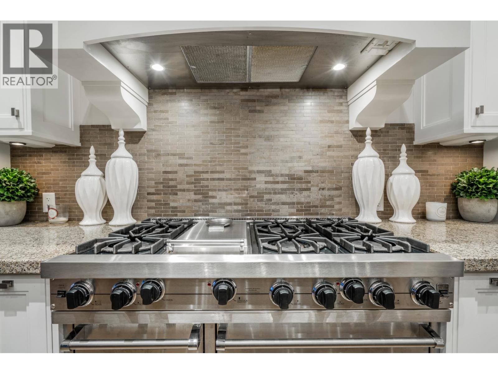 2312 KINGS AVENUE, West Vancouver