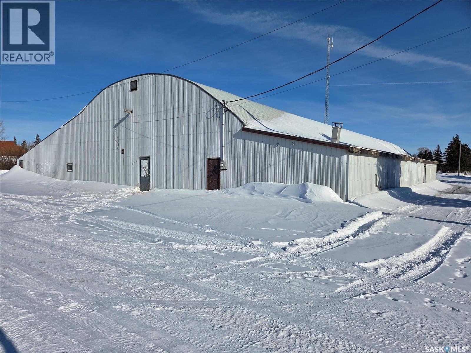 145 James STREET - Photo 2 of 20, Kisbey, Saskatchewan