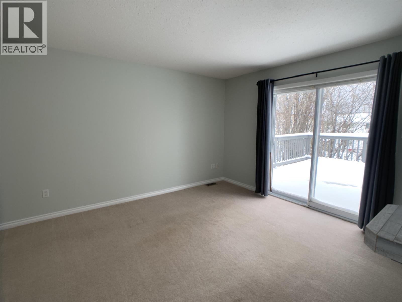 A 4415 HERITAGE CRESCENT, Fort Nelson