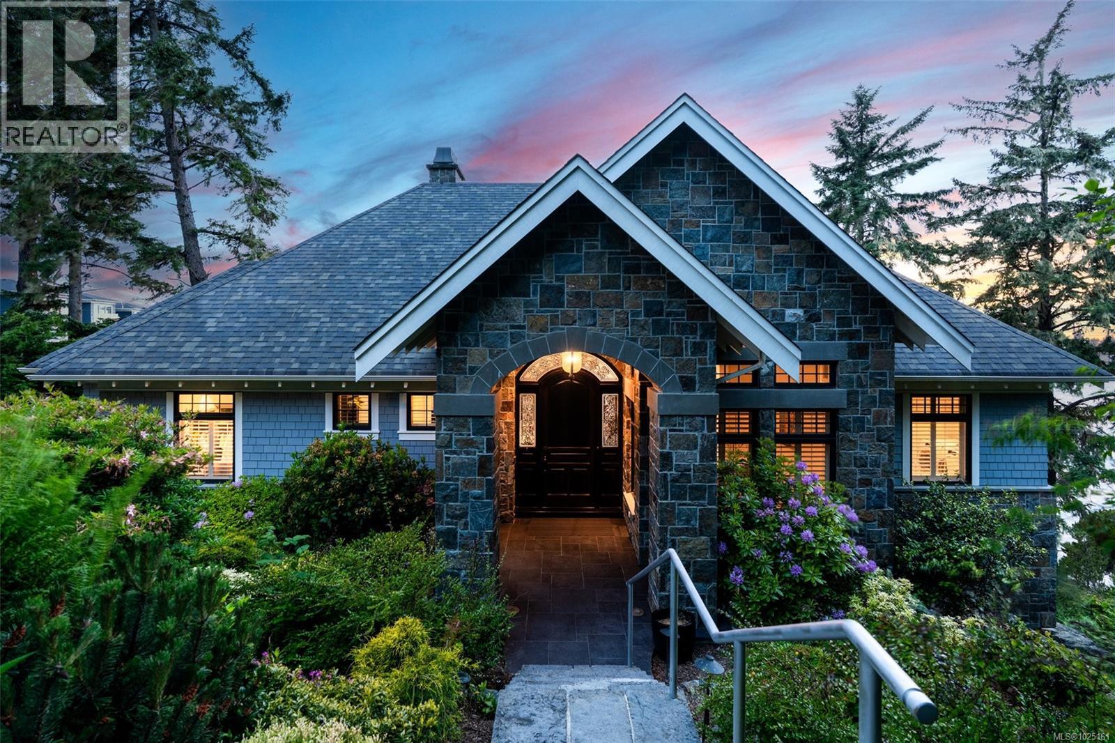  1050 Roxview Court, Sooke