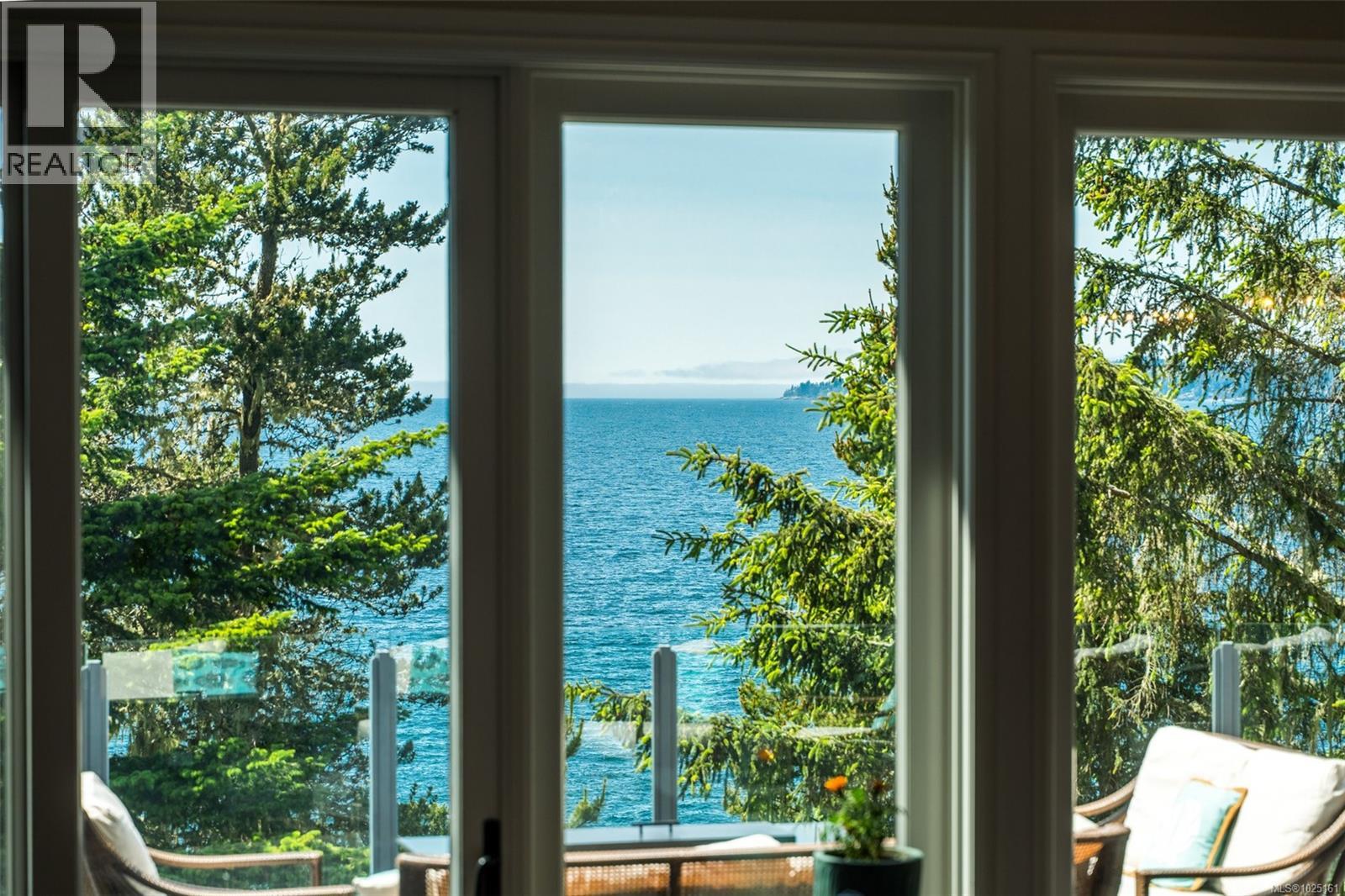  1050 Roxview Court, Sooke