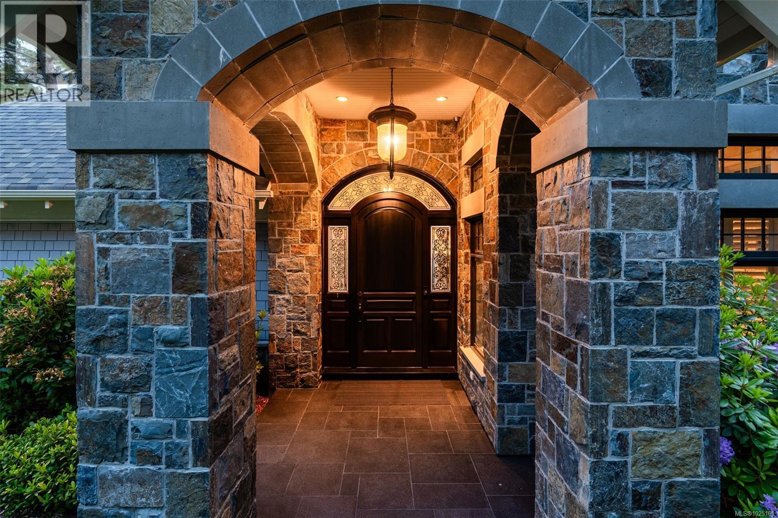  1050 Roxview Court, Sooke