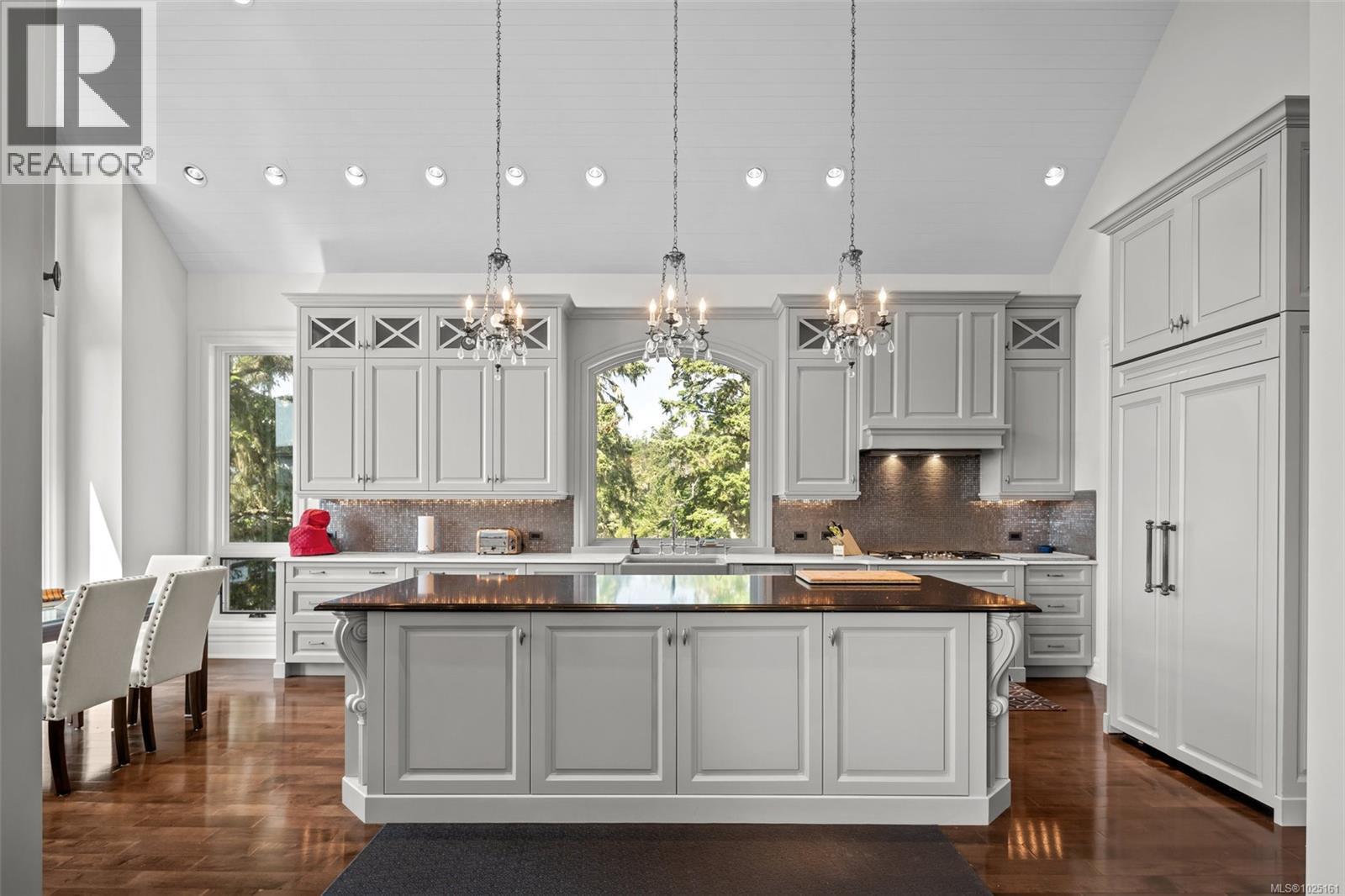  1050 Roxview Court, Sooke