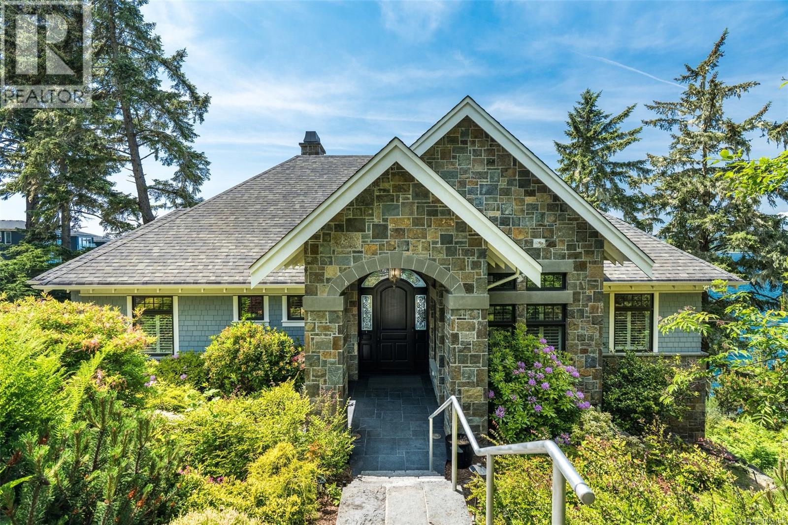  1050 Roxview Court, Sooke