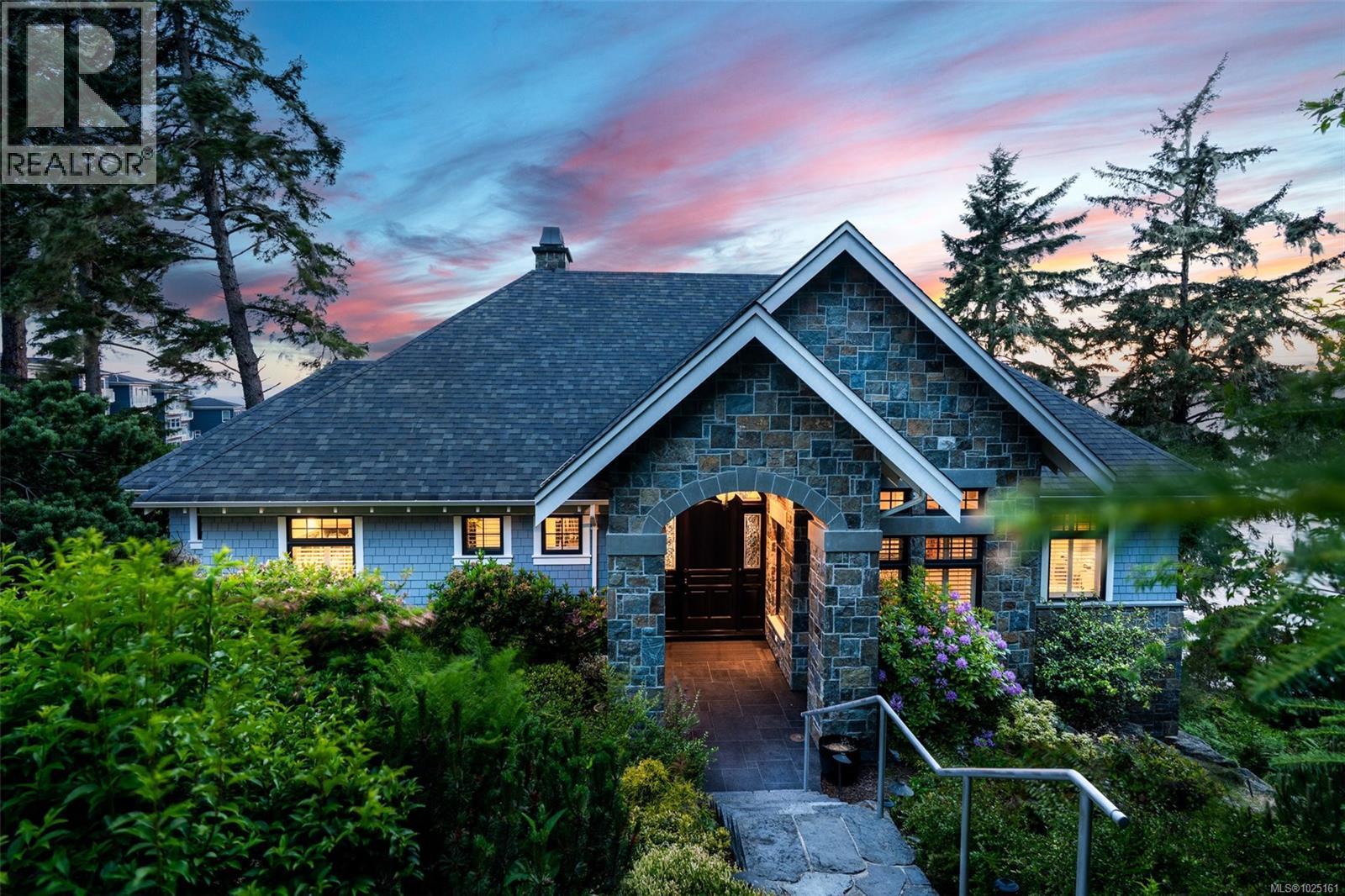  1050 Roxview Court, Sooke