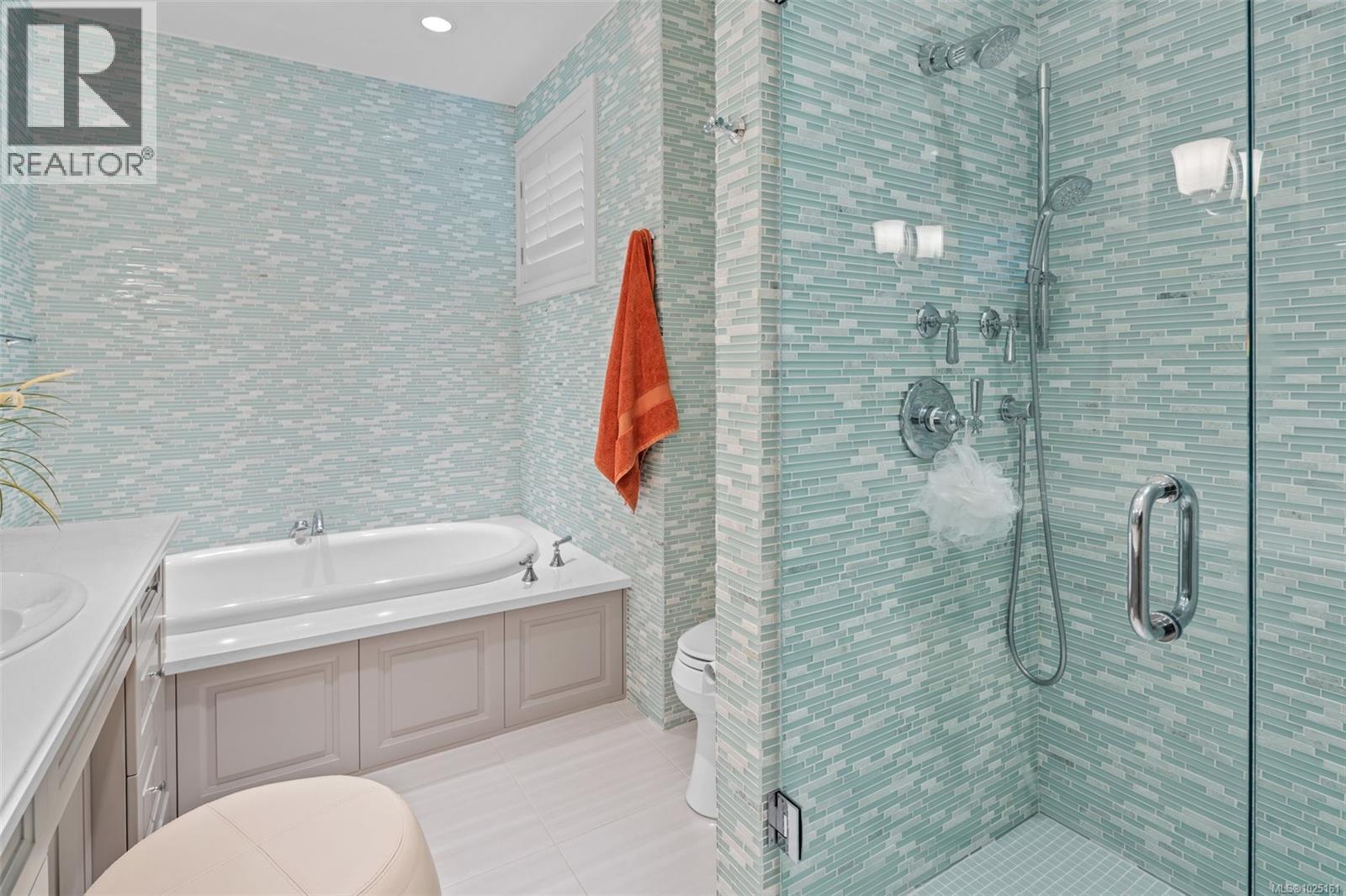  1050 Roxview Court, Sooke