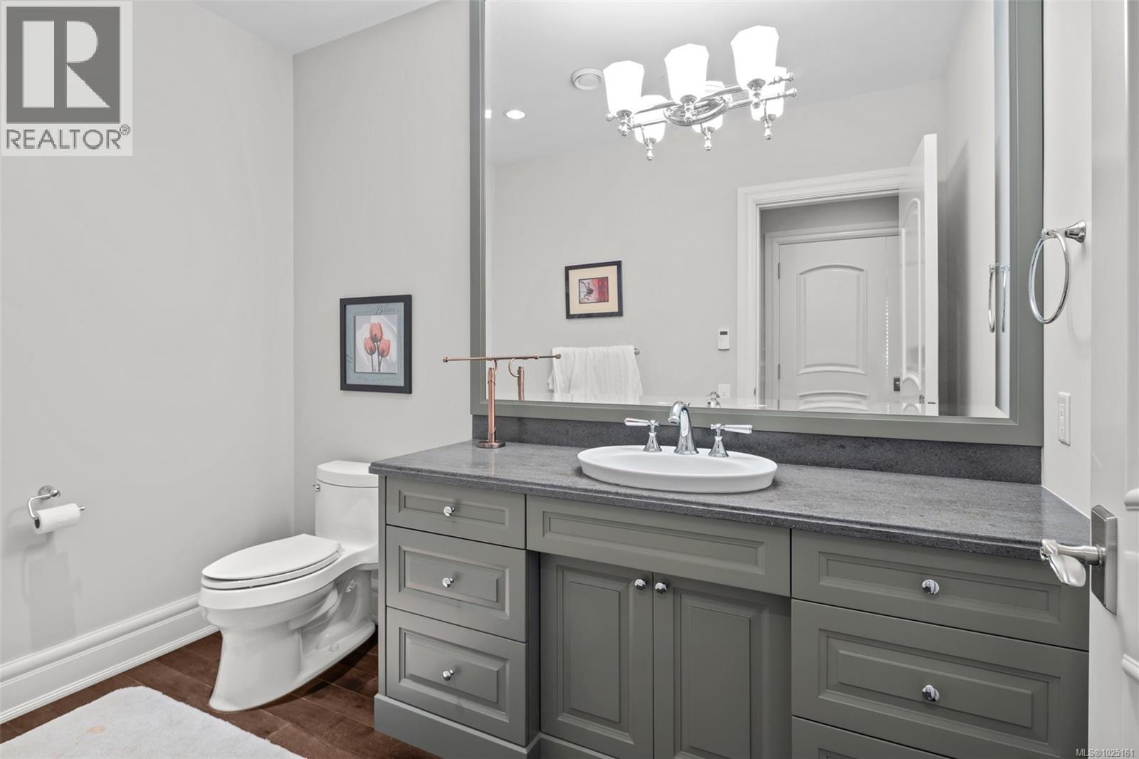  1050 Roxview Court, Sooke