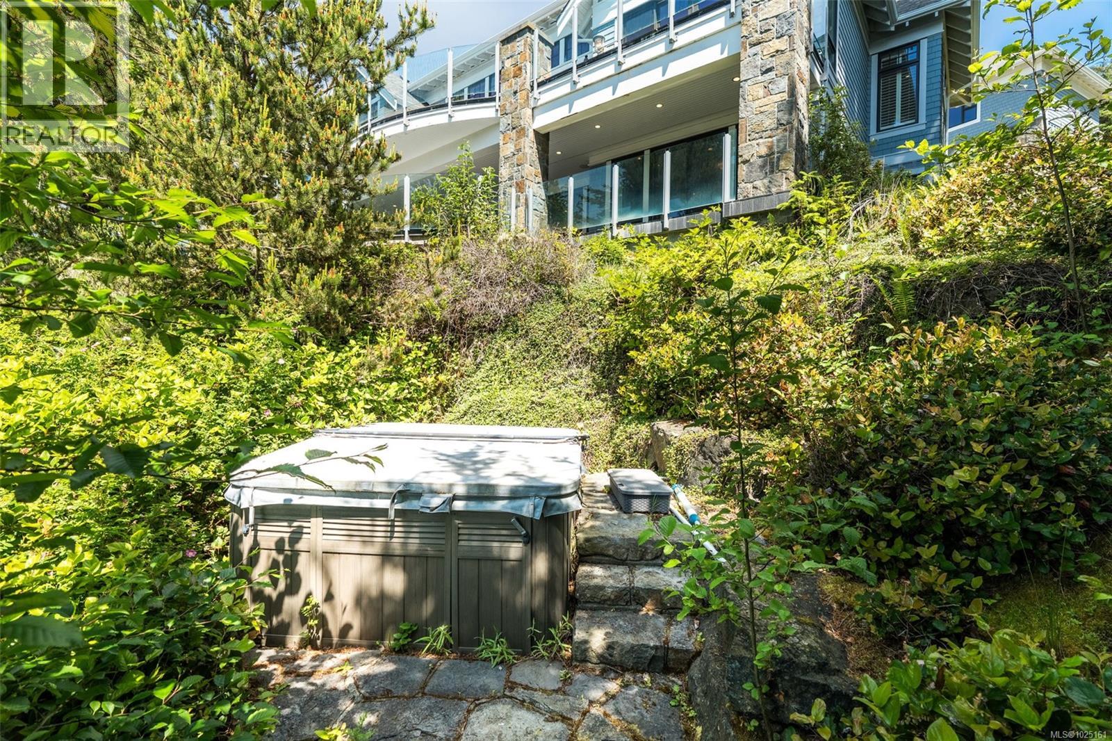  1050 Roxview Court, Sooke