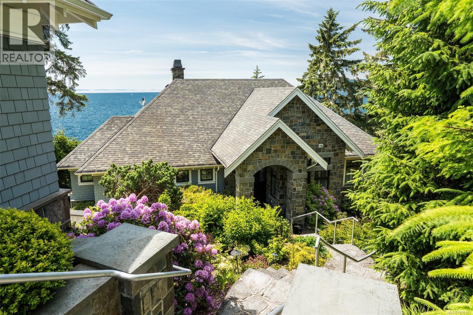  1050 Roxview Court, Sooke