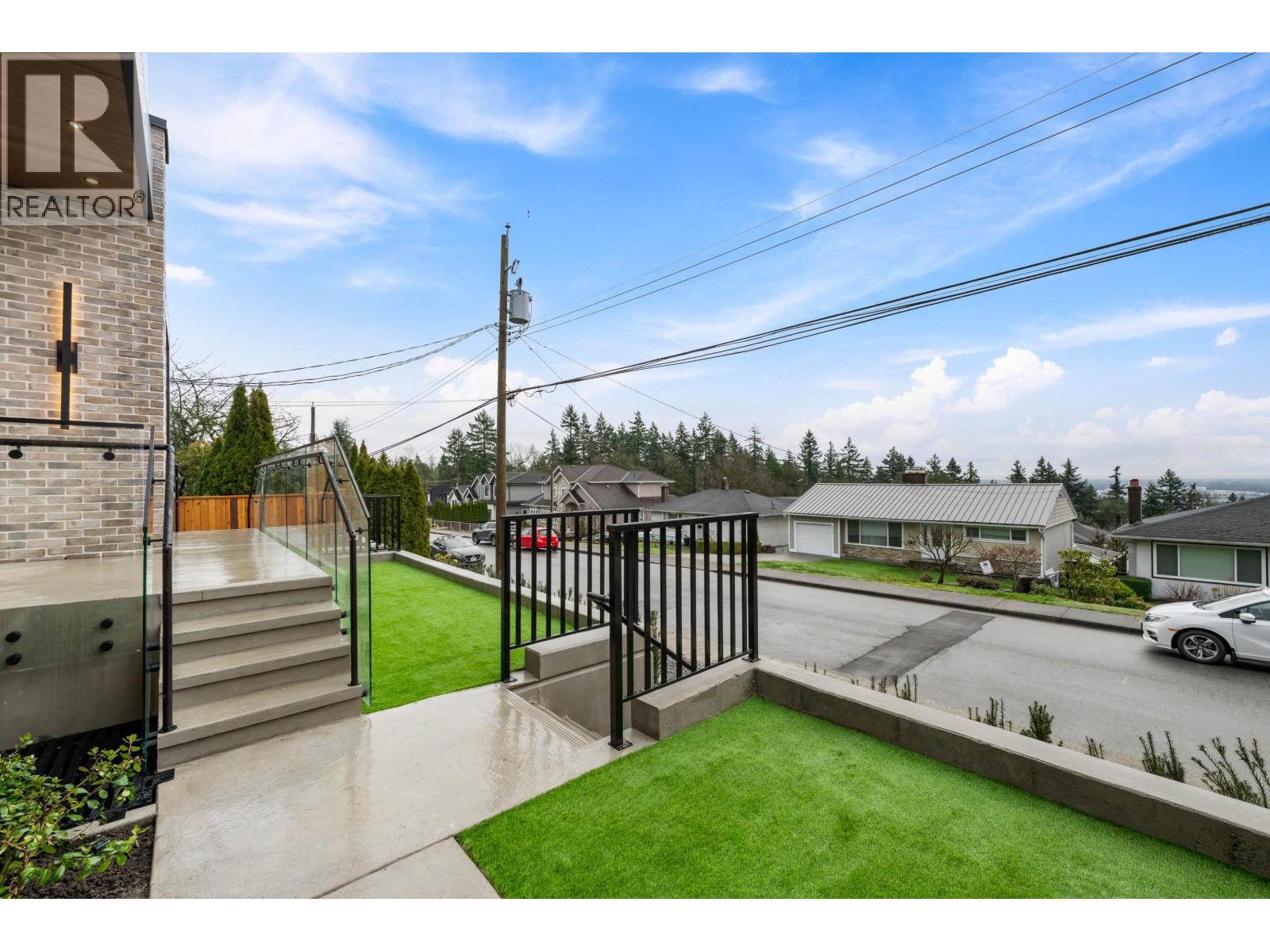 1 6107 PATRICK STREET, Burnaby