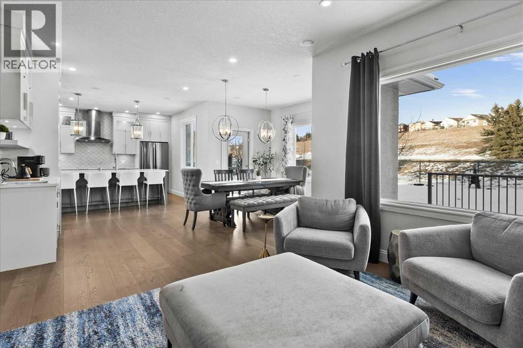 255 Gleneagles View, Cochrane