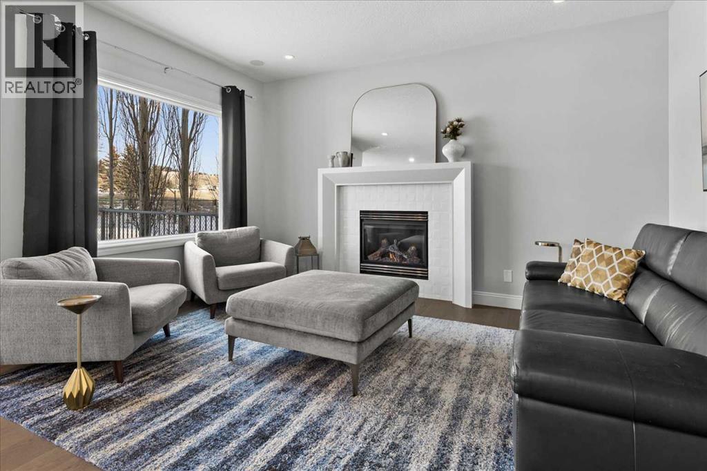 255 Gleneagles View, Cochrane