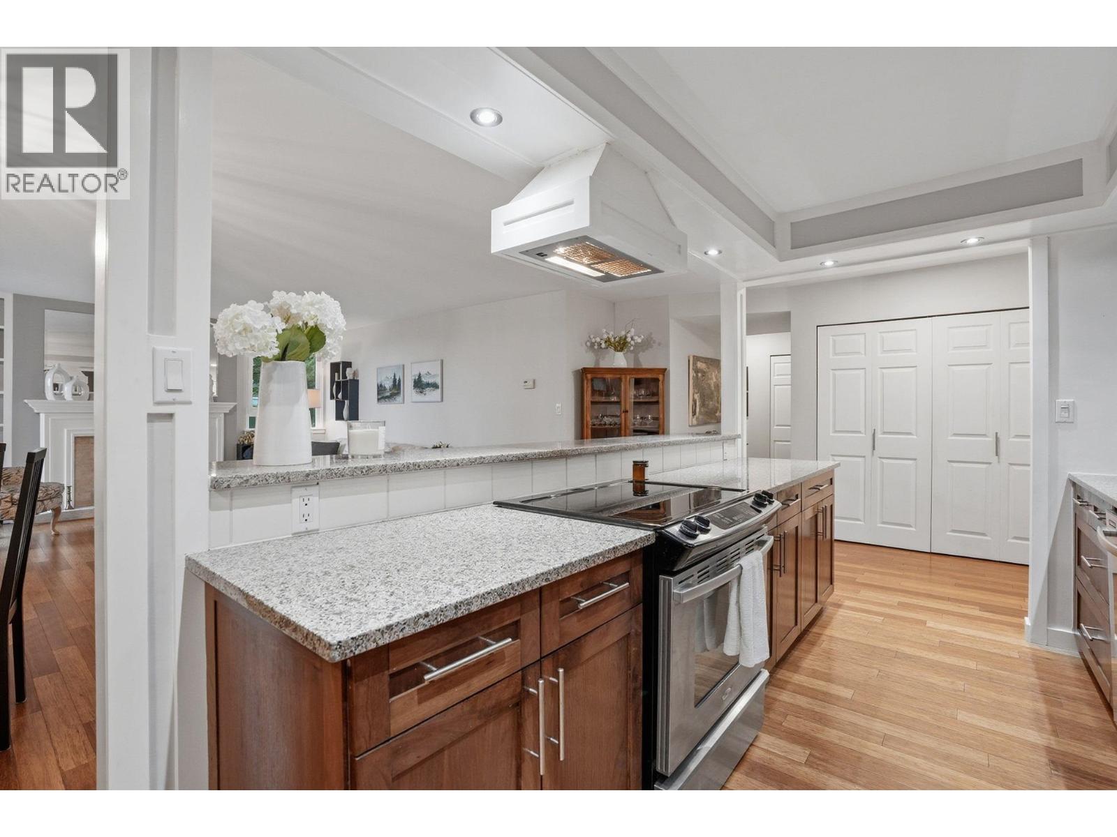 304 1350 VIEW CRESCENT, Delta