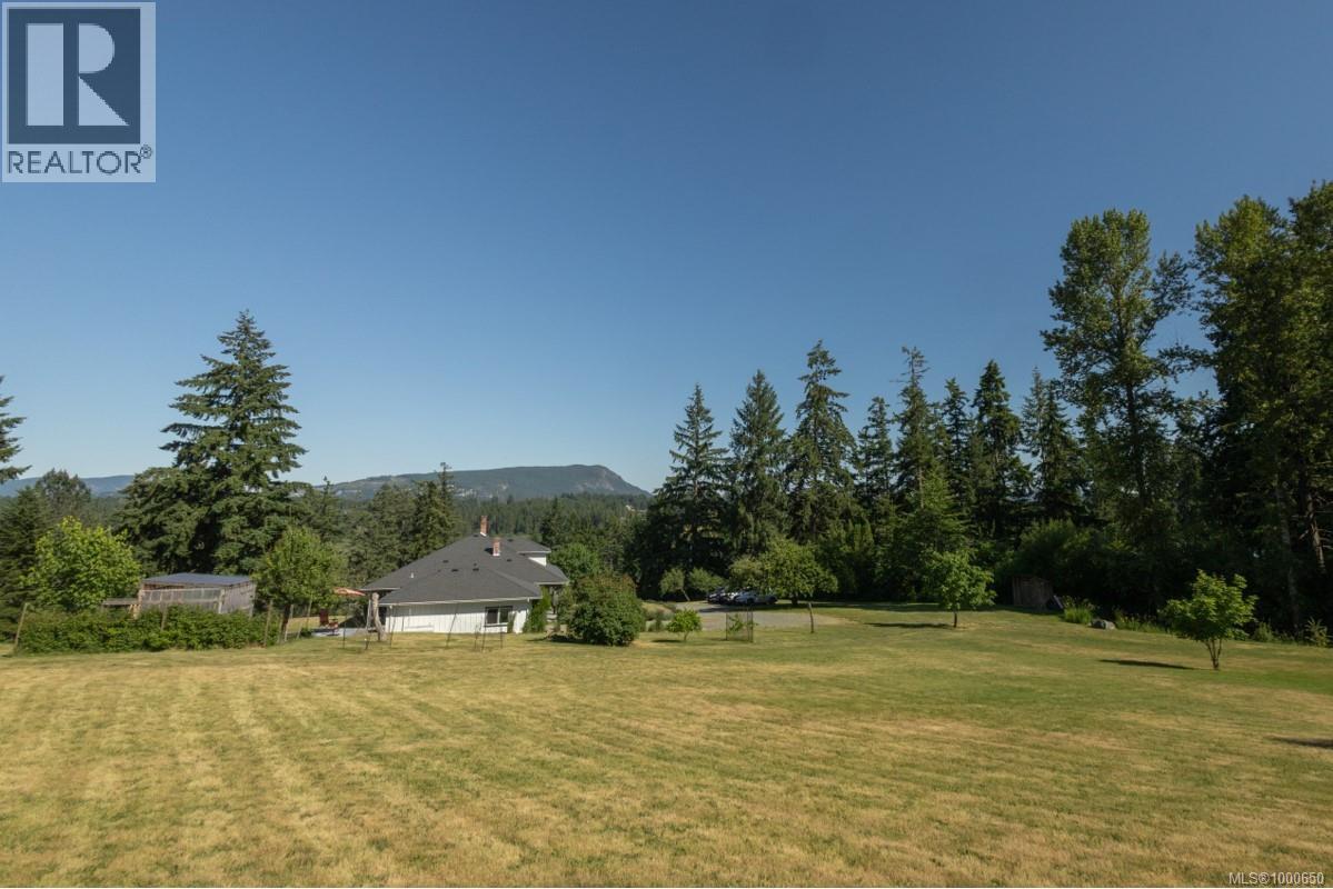 6742 Norcross Rd, Duncan