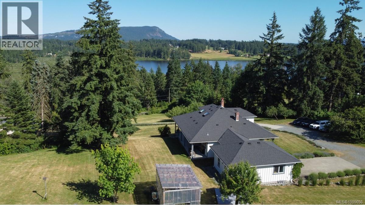 6742 Norcross Rd, Duncan