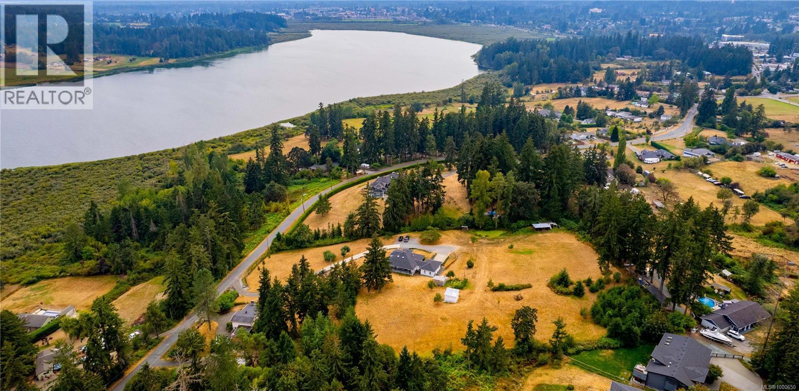 6742 Norcross Rd, Duncan