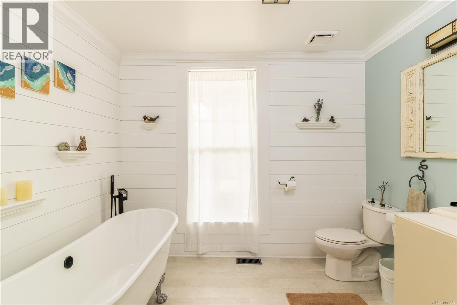 6742 Norcross Rd, Duncan