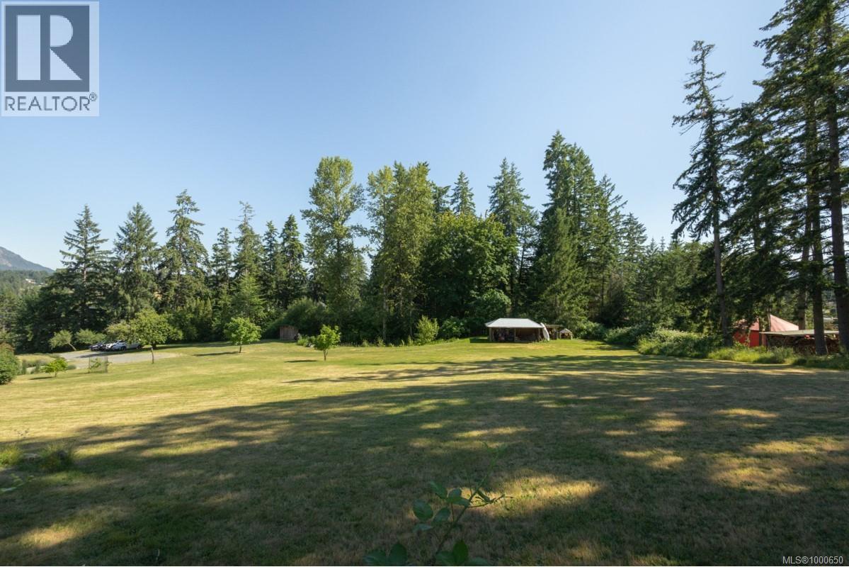 6742 Norcross Rd, Duncan