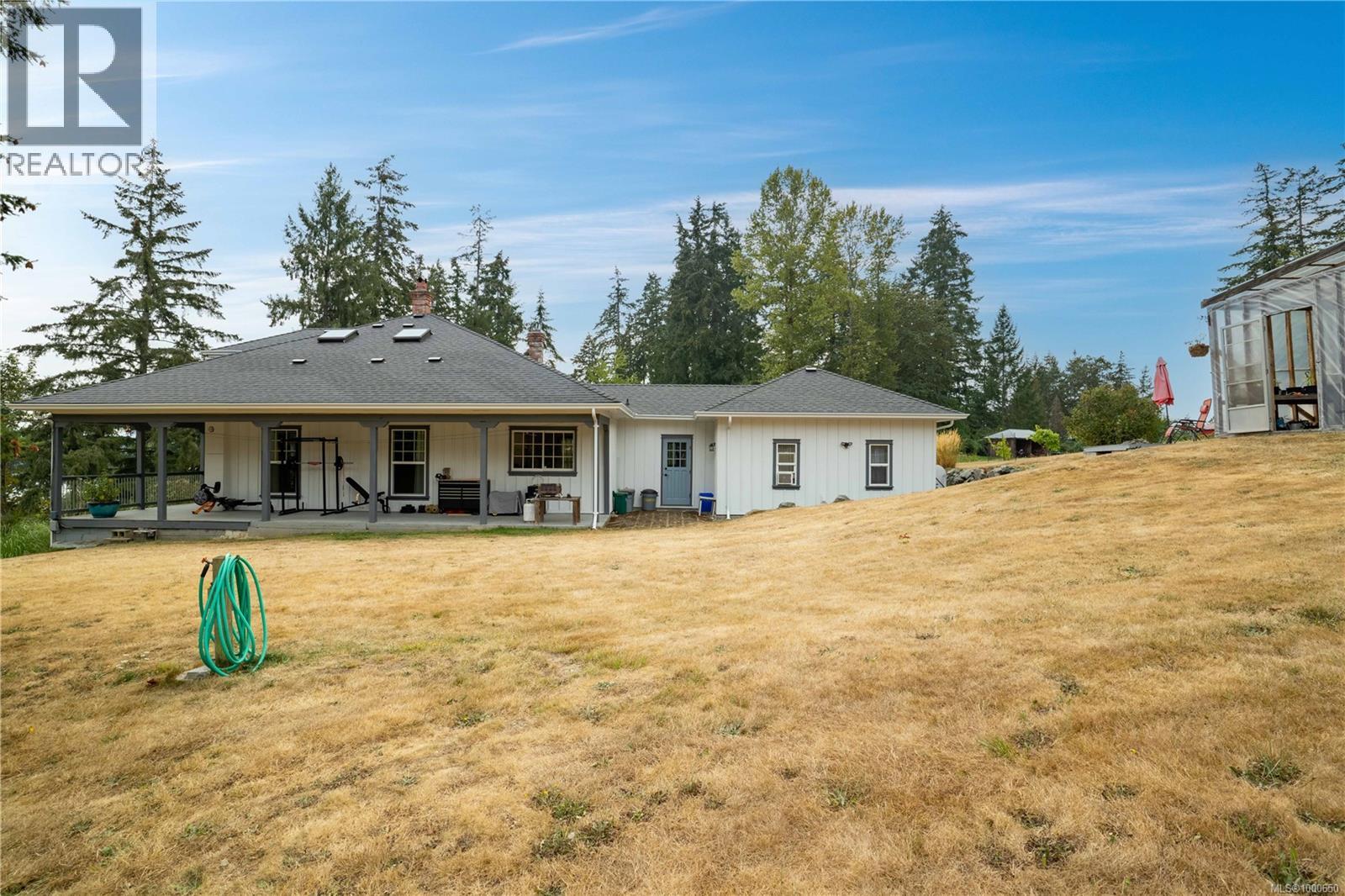 6742 Norcross Rd, Duncan