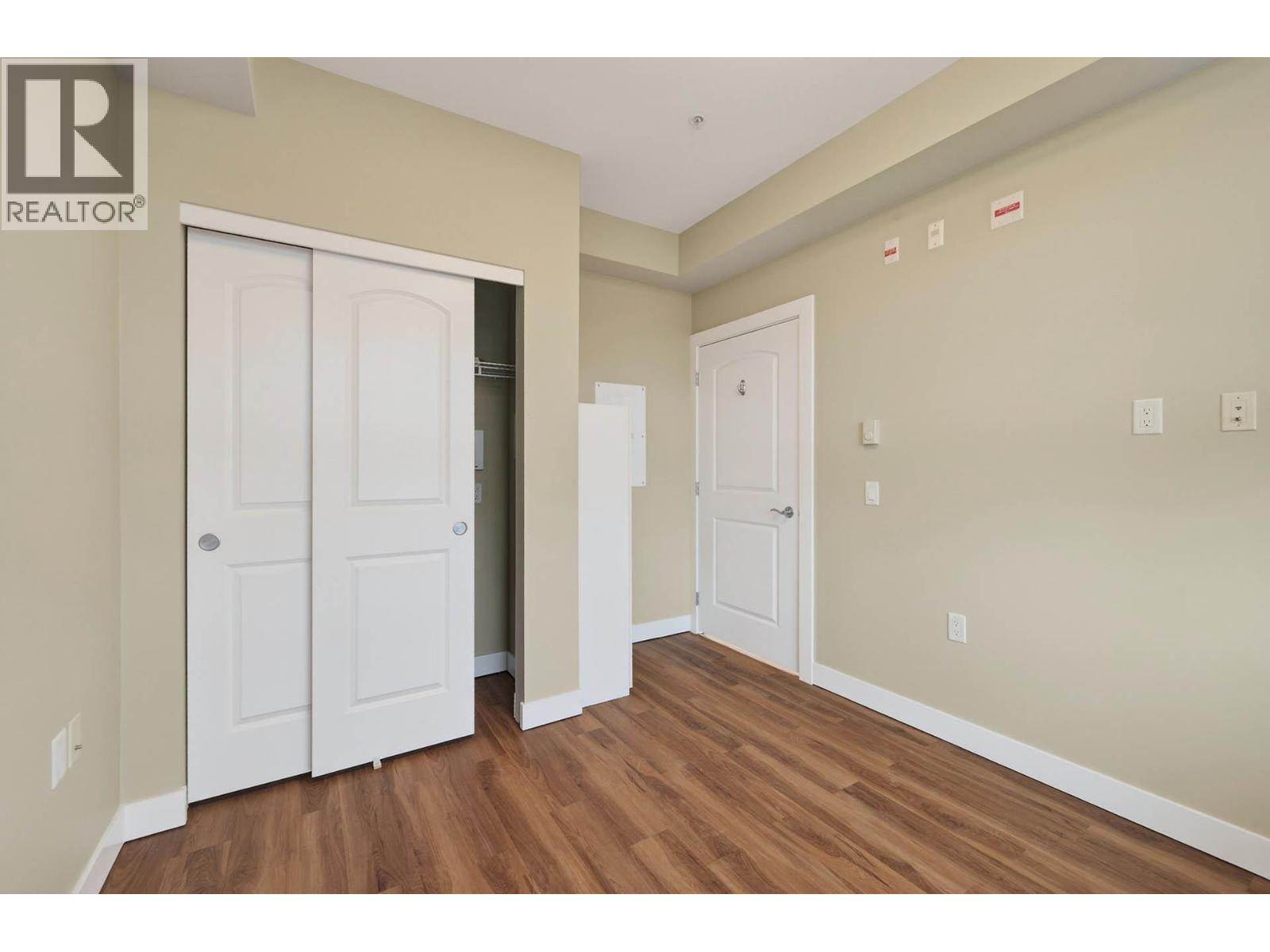 300 755 MAYFAIR Street, Kamloops