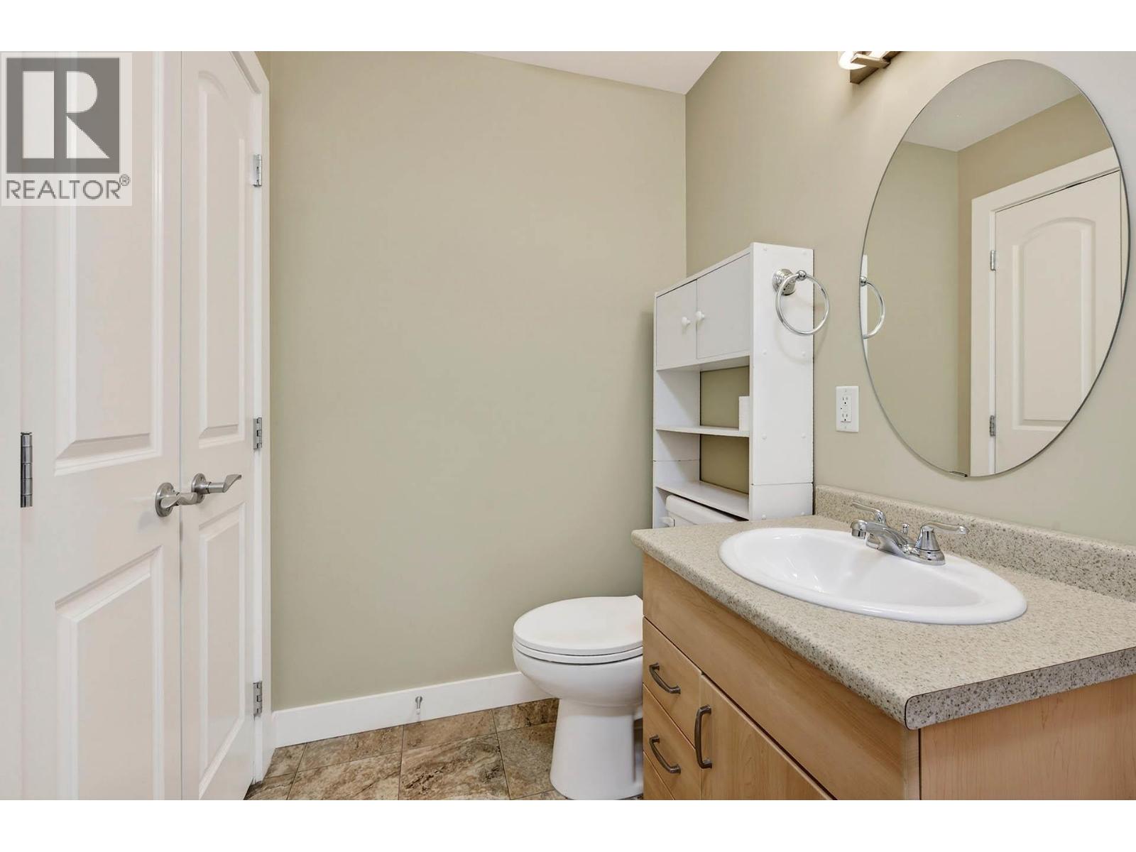 300 755 MAYFAIR Street, Kamloops