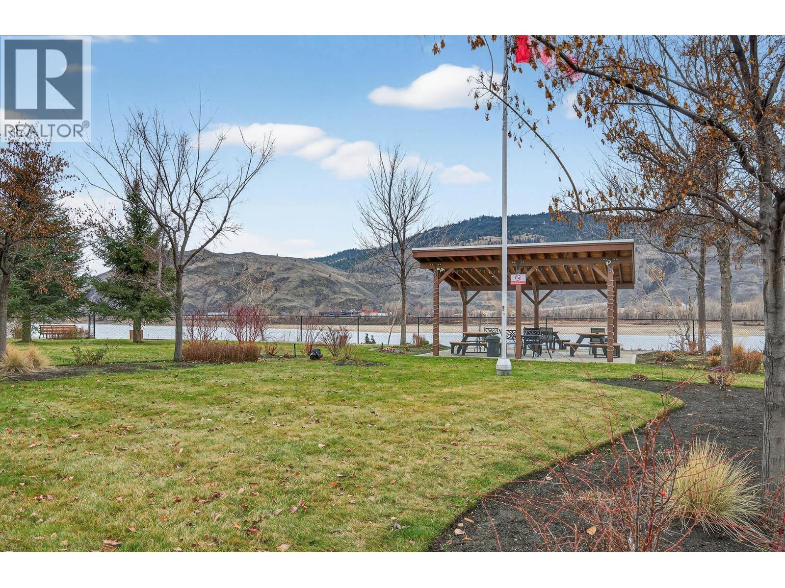 300 755 MAYFAIR Street, Kamloops