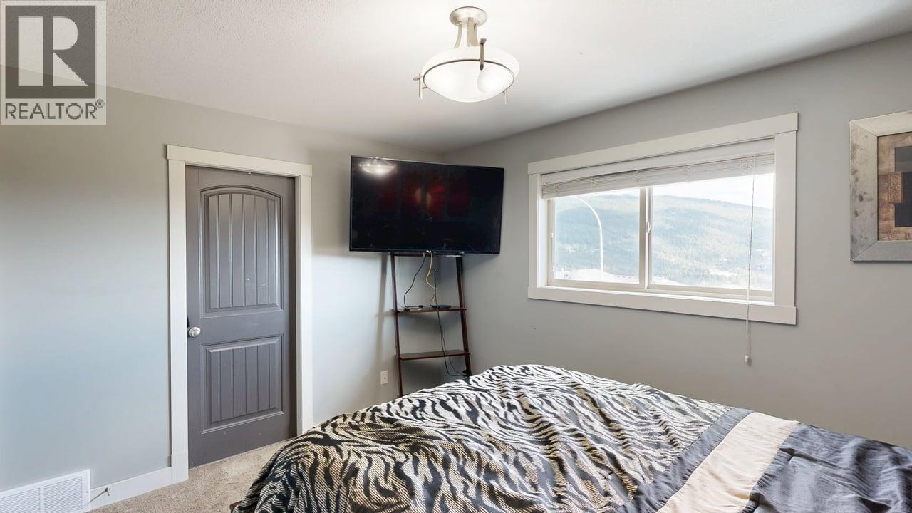  7400 Sun Peaks Drive, Vernon