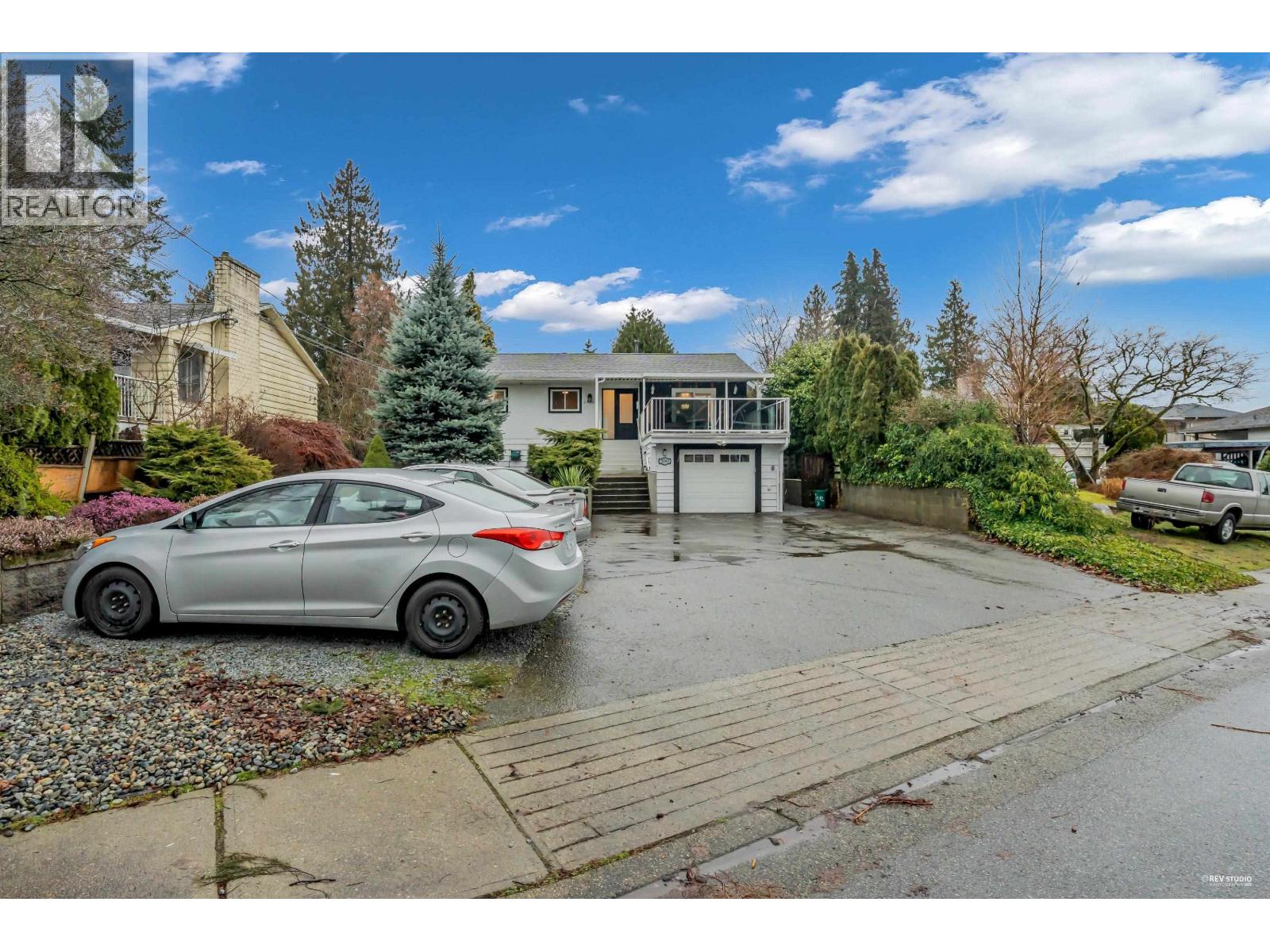 2093 CONCORD AVENUE, Coquitlam