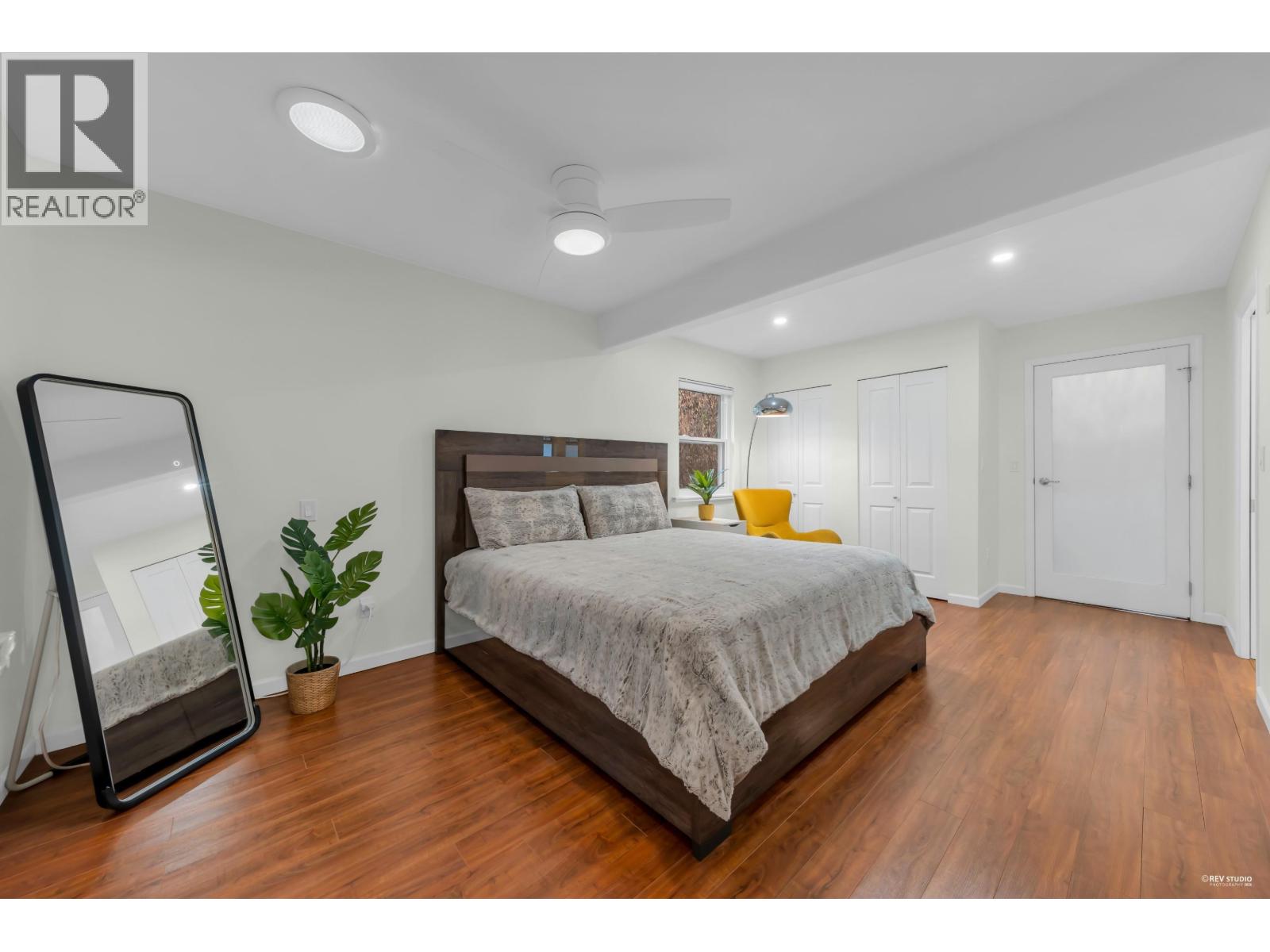 2093 CONCORD AVENUE, Coquitlam