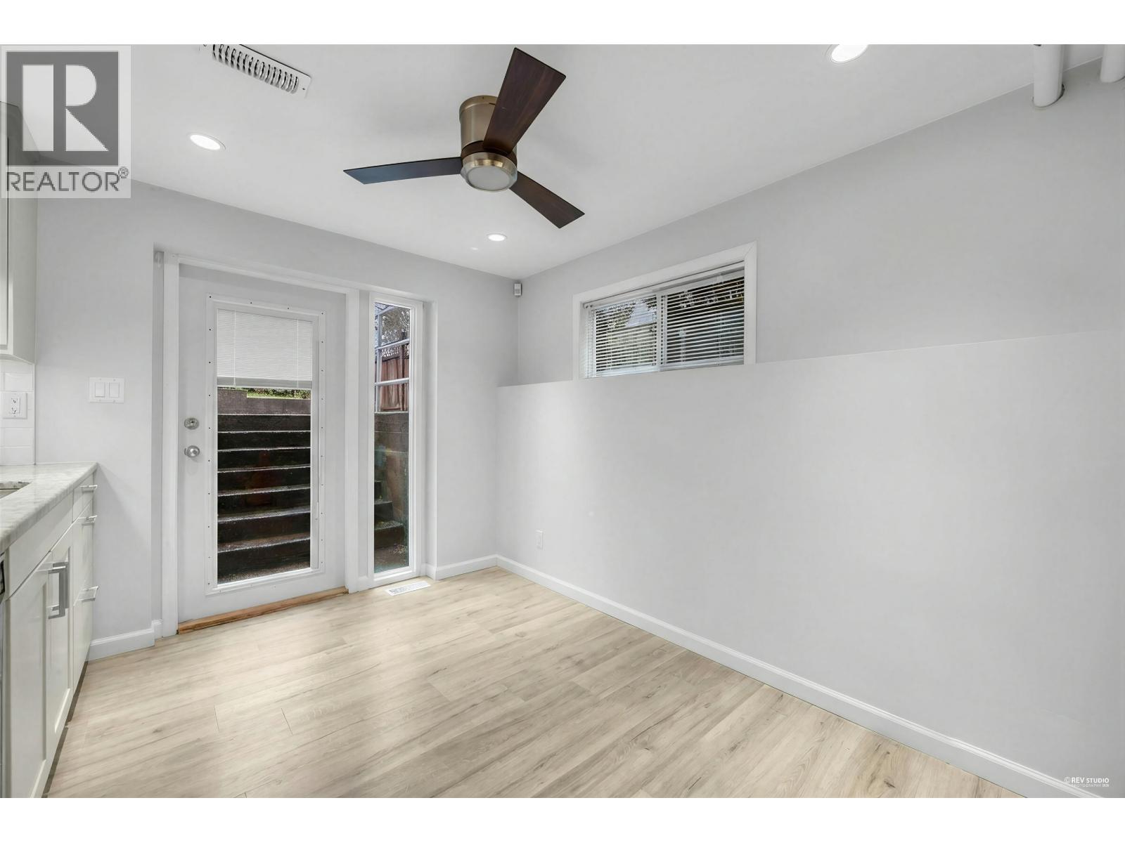 2093 CONCORD AVENUE, Coquitlam