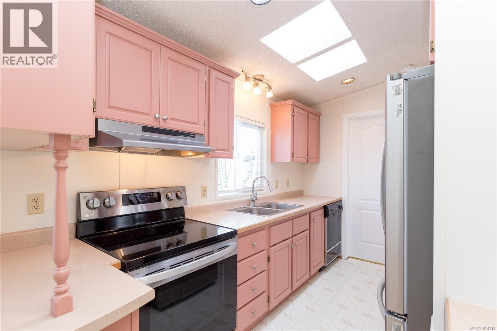 50 7583 Central Saanich Rd, Central Saanich