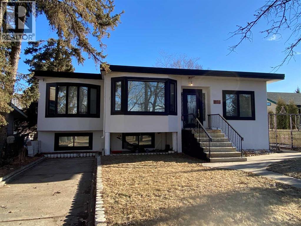 564 5 Street W - 2