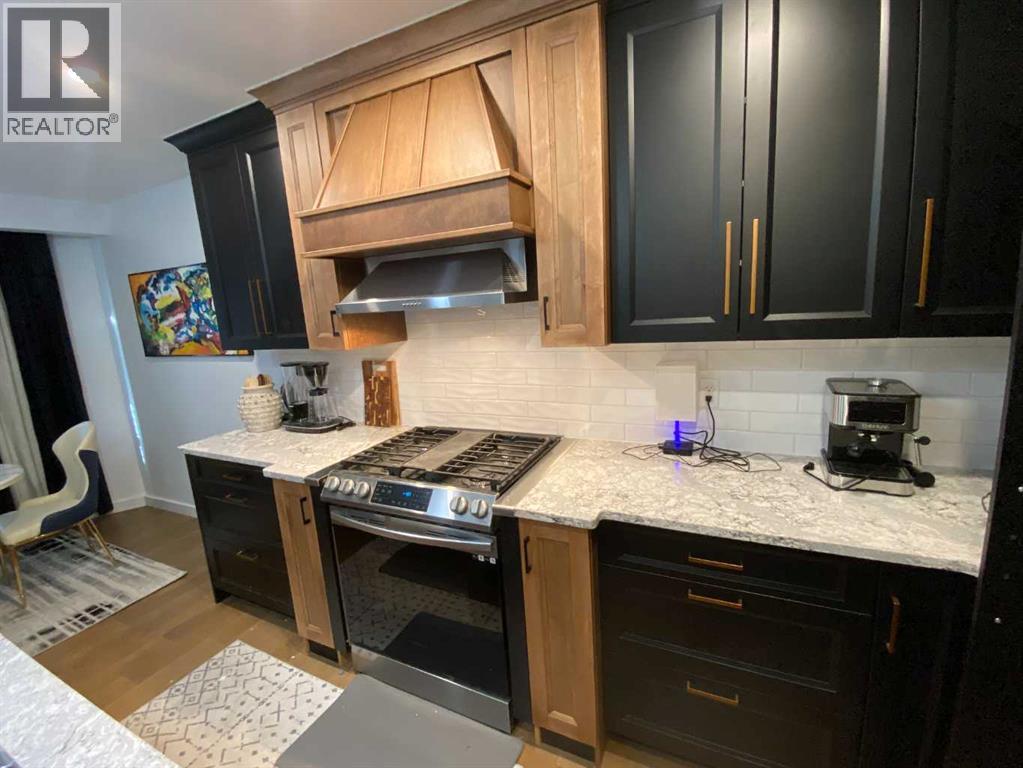 564 5 Street W - 5