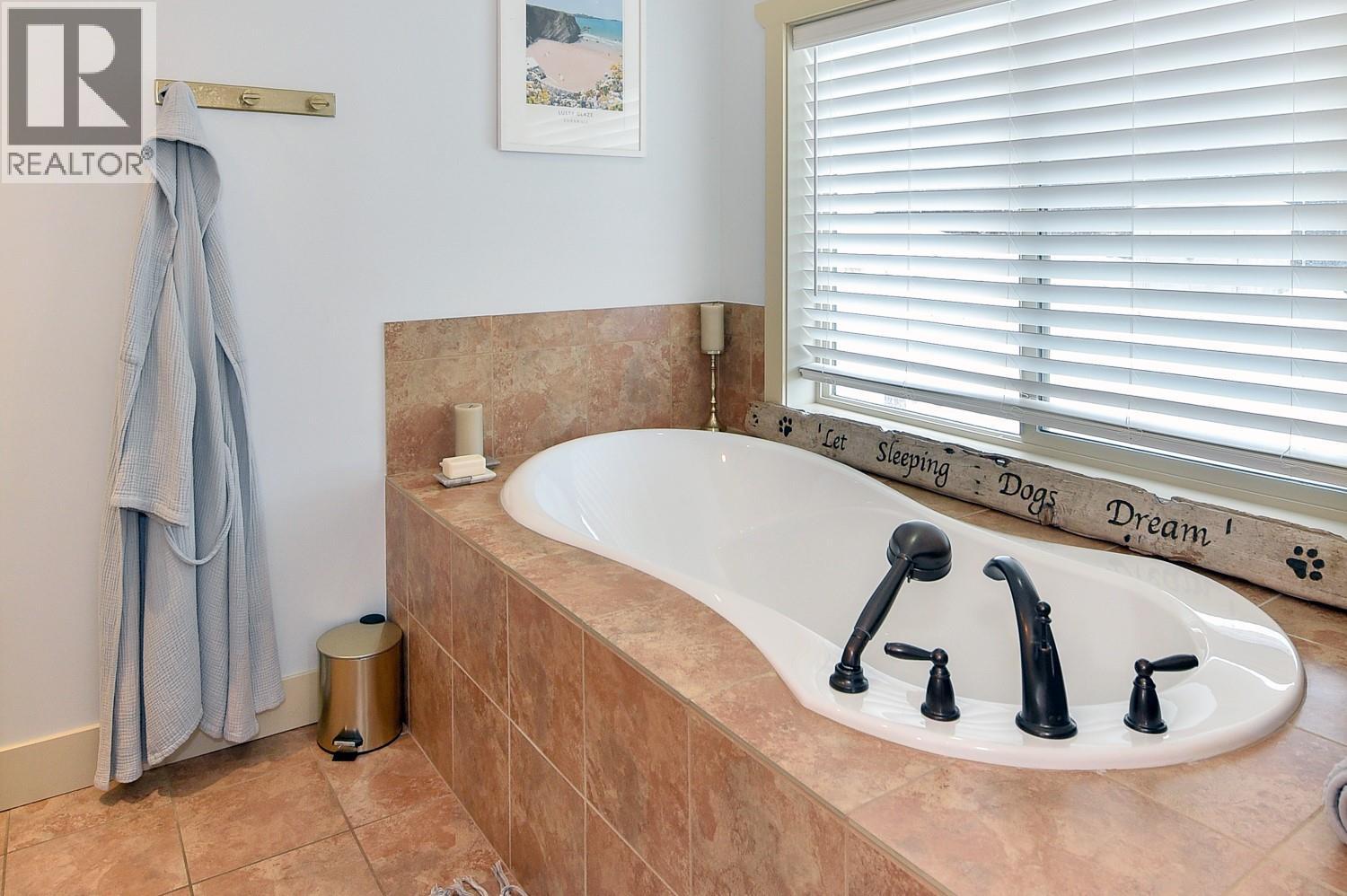 11617 Pretty Road, Lake Country