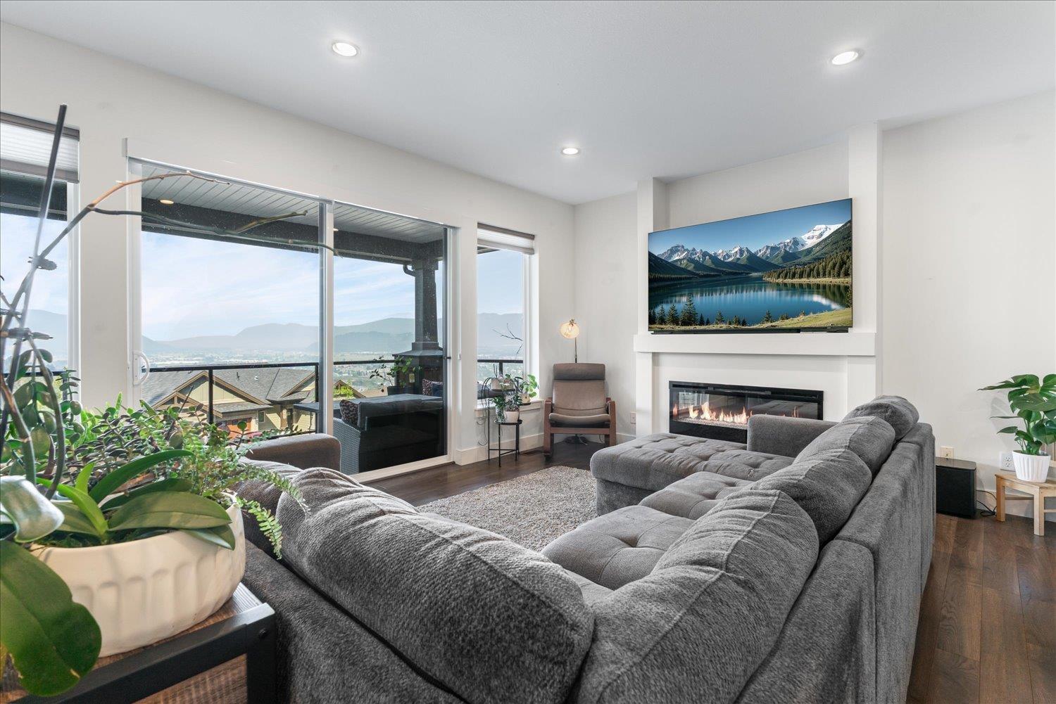 5486 MACLACHLAN PLACE, Promontory, Chilliwack
