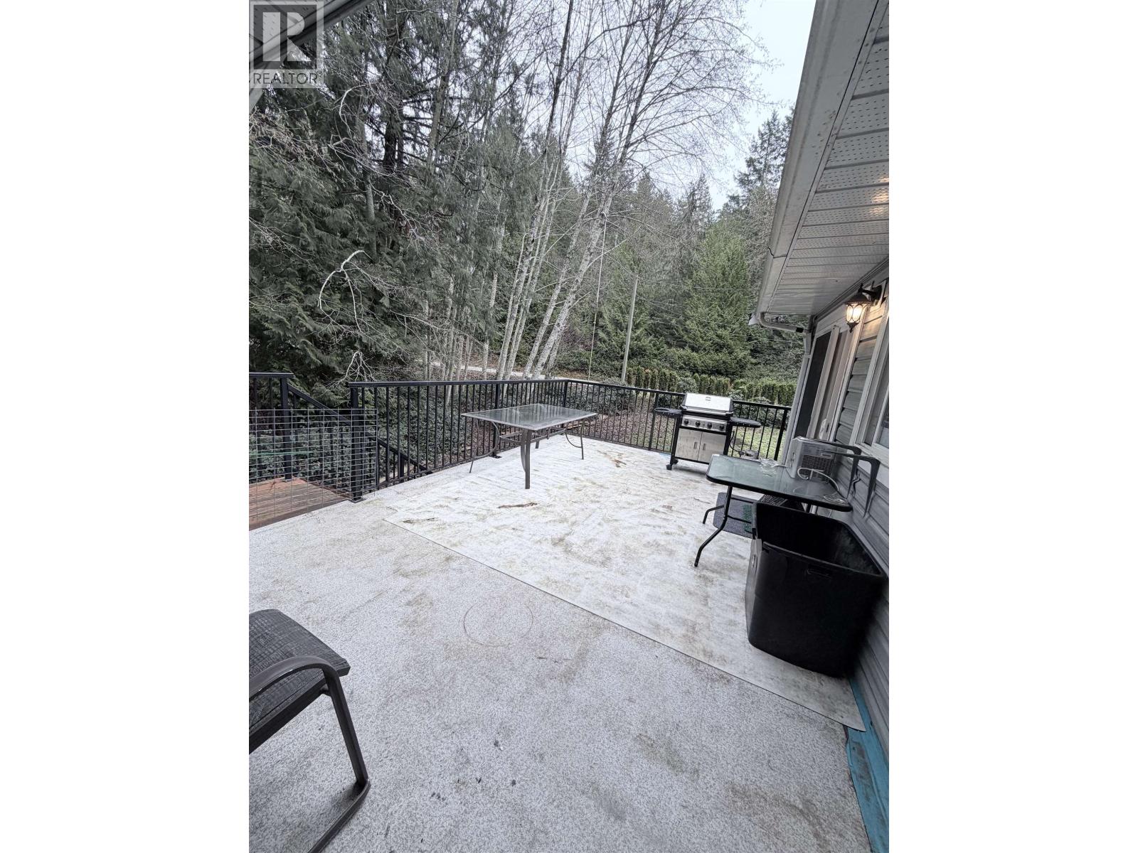 5565 RILEY ROAD, Halfmoon Bay