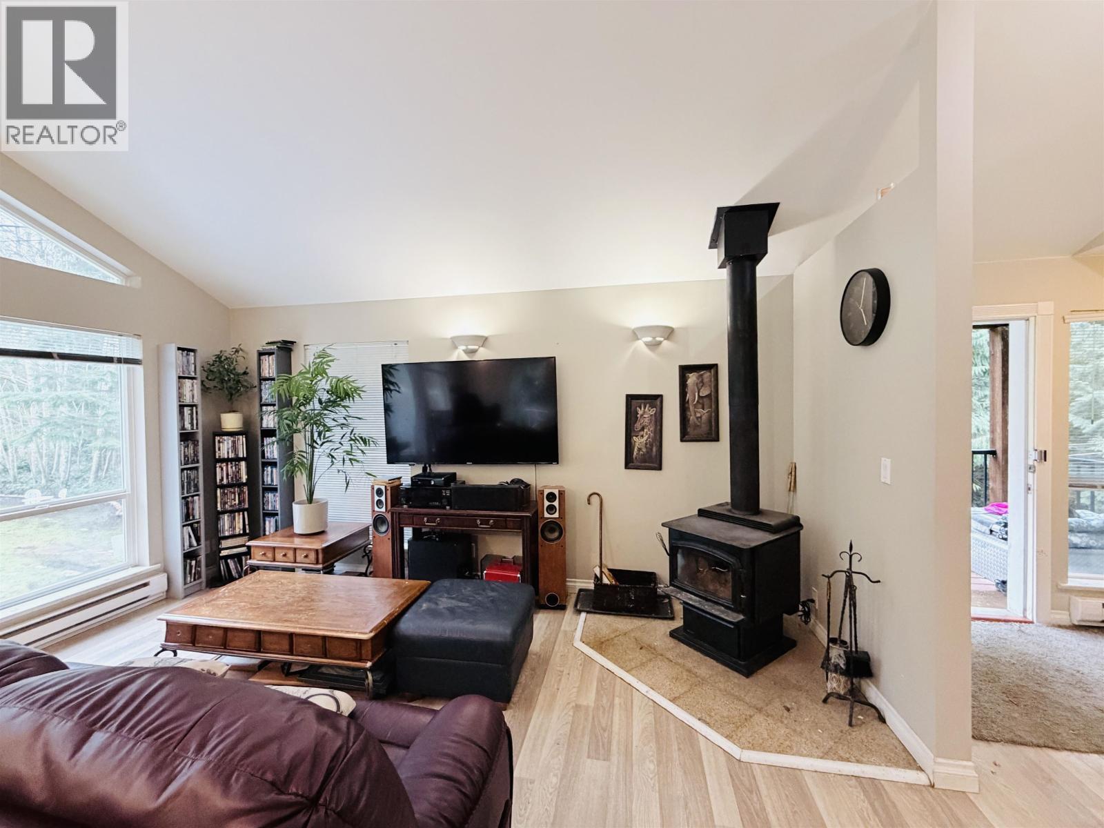 5565 RILEY ROAD, Halfmoon Bay