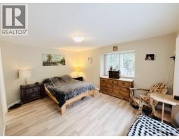 5565 Riley Road, Halfmoon Bay, BC V7Z1B6 Photo 11