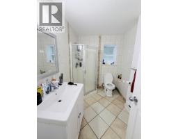 5565 Riley Road, Halfmoon Bay, BC V7Z1B6 Photo 15