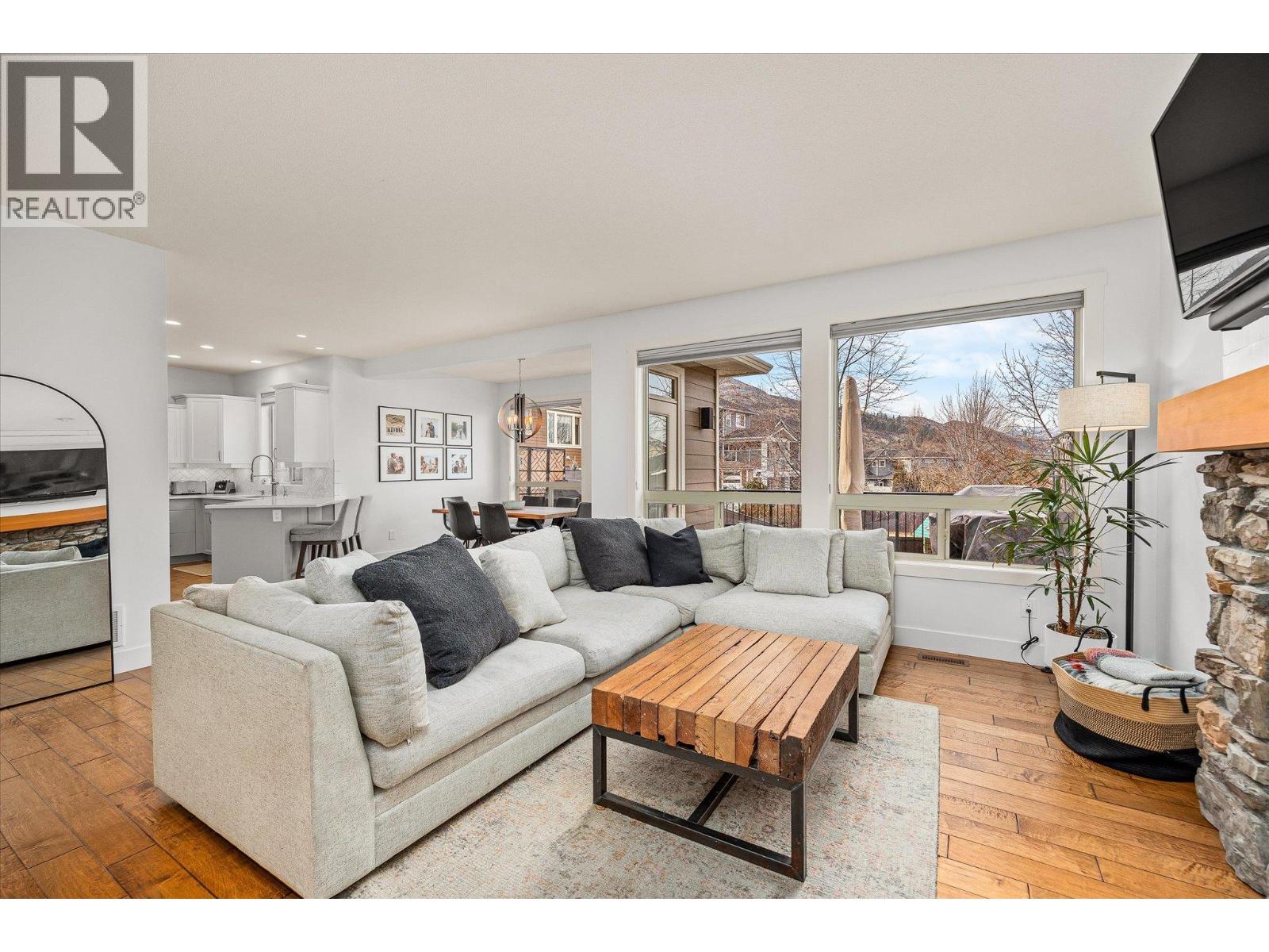  5777 Mountainside Drive, Kelowna